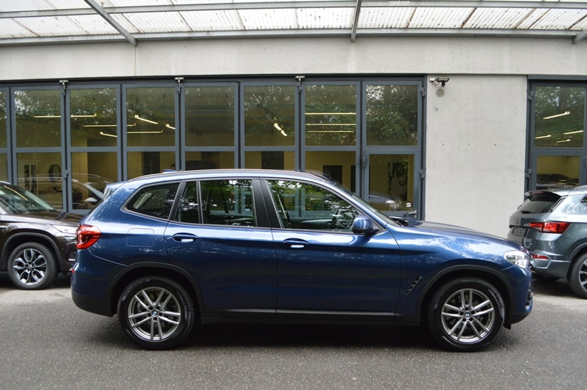 listing desktop thumbnail image 14