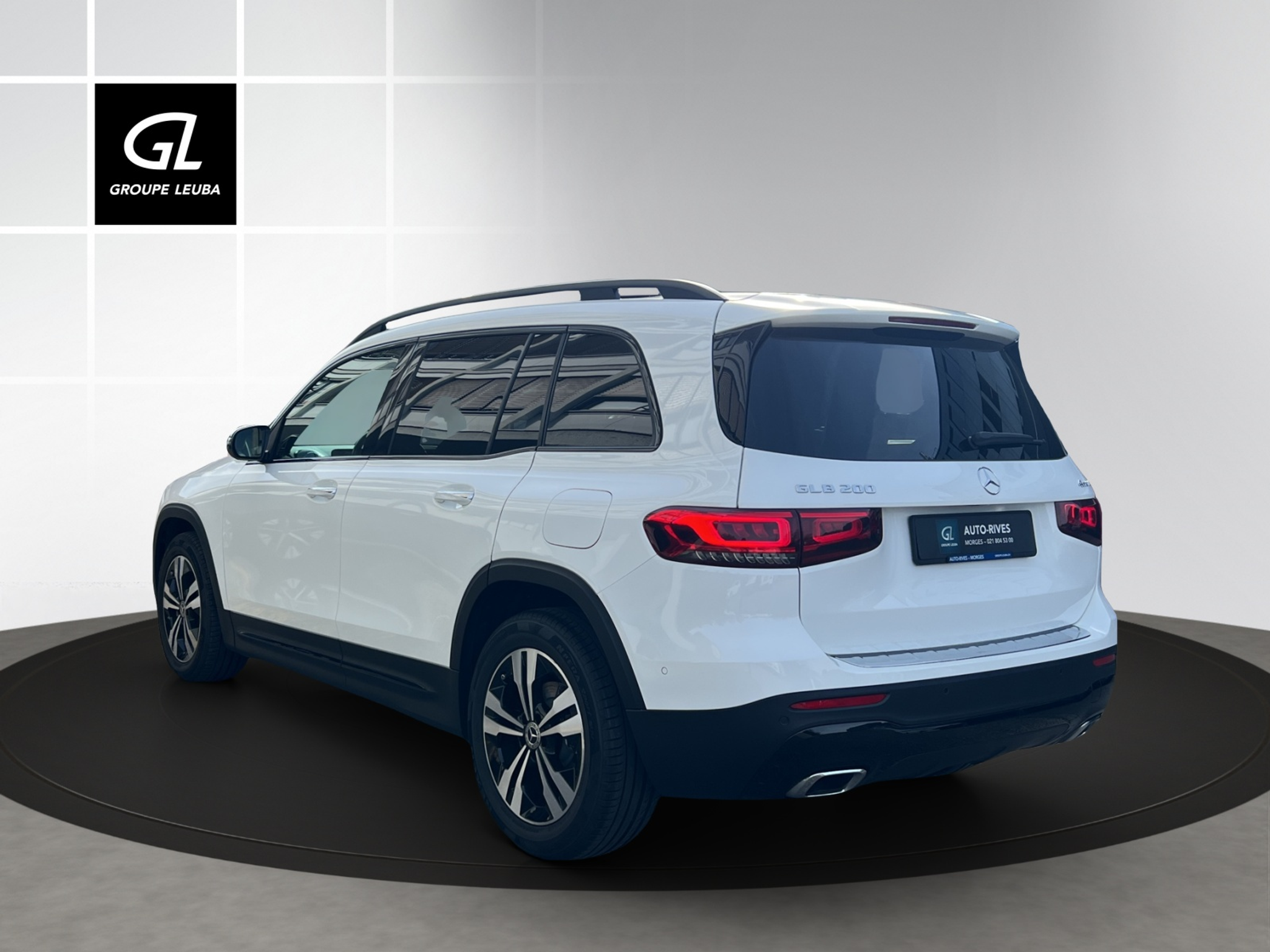 listing desktop thumbnail image 3