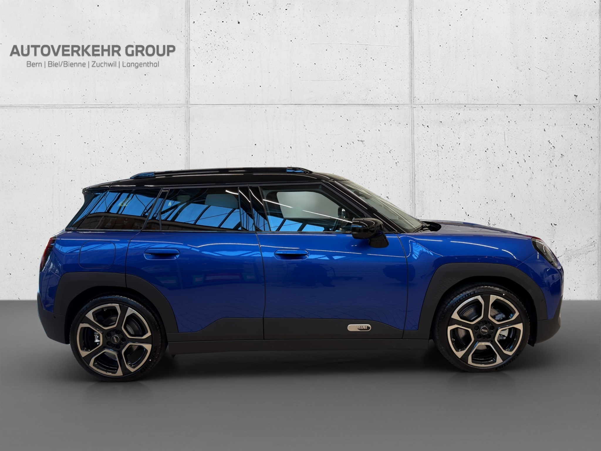 listing desktop thumbnail image 6