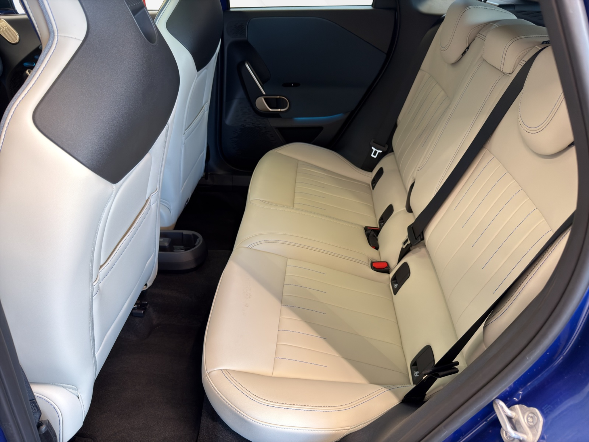 listing desktop thumbnail image 10