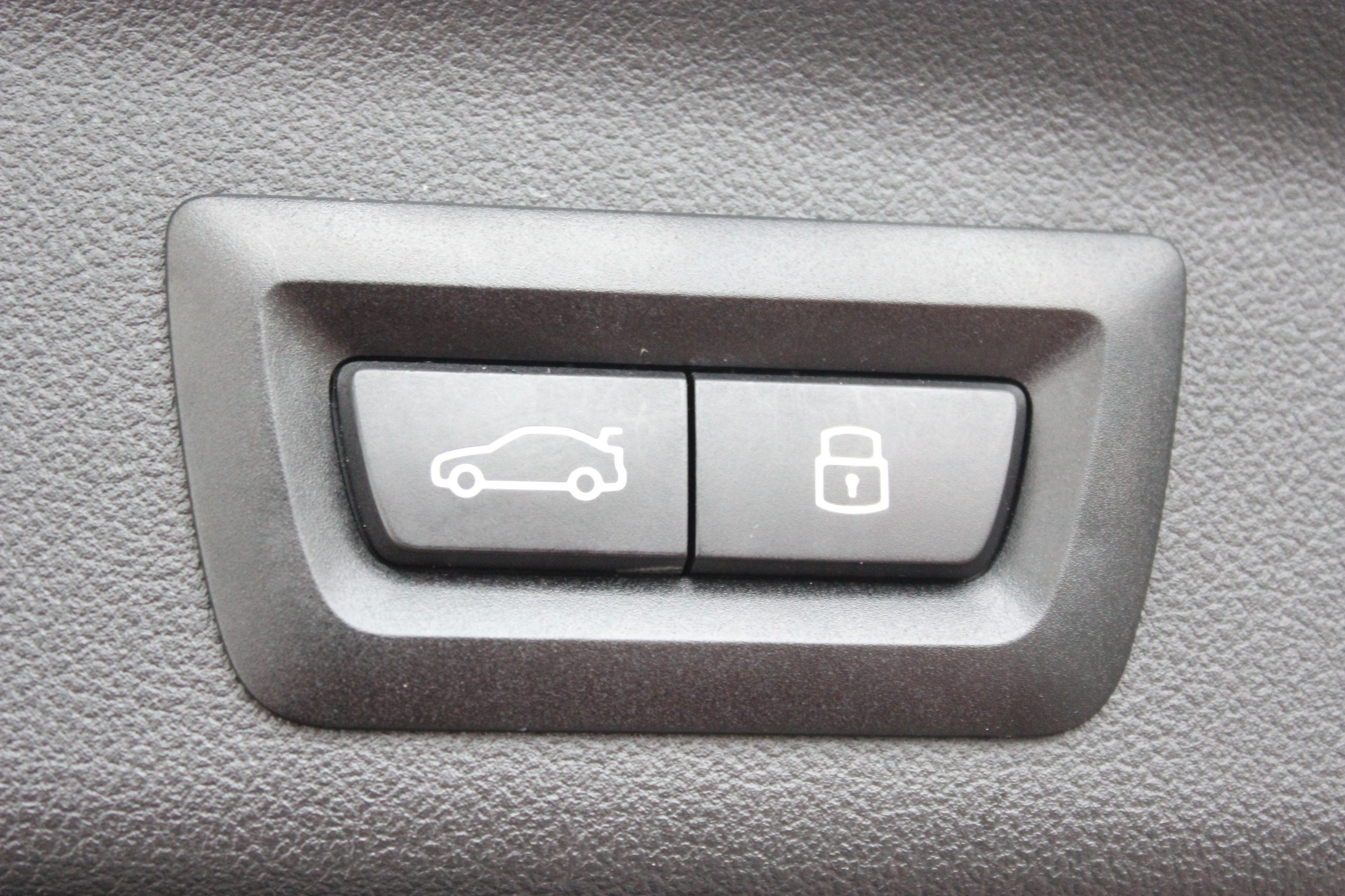 listing desktop thumbnail image 6