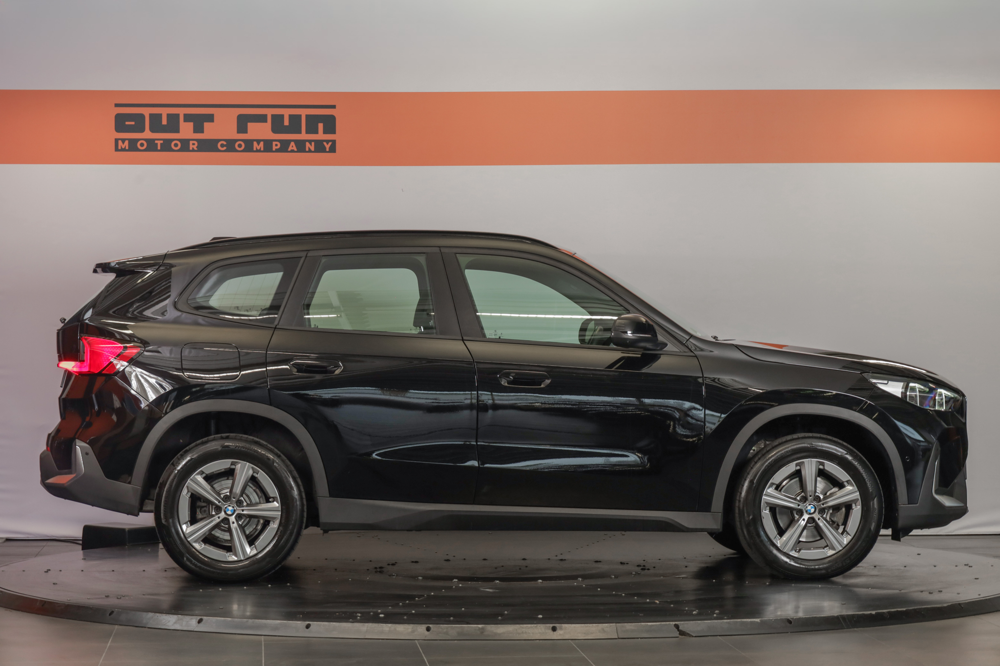 listing desktop thumbnail image 5