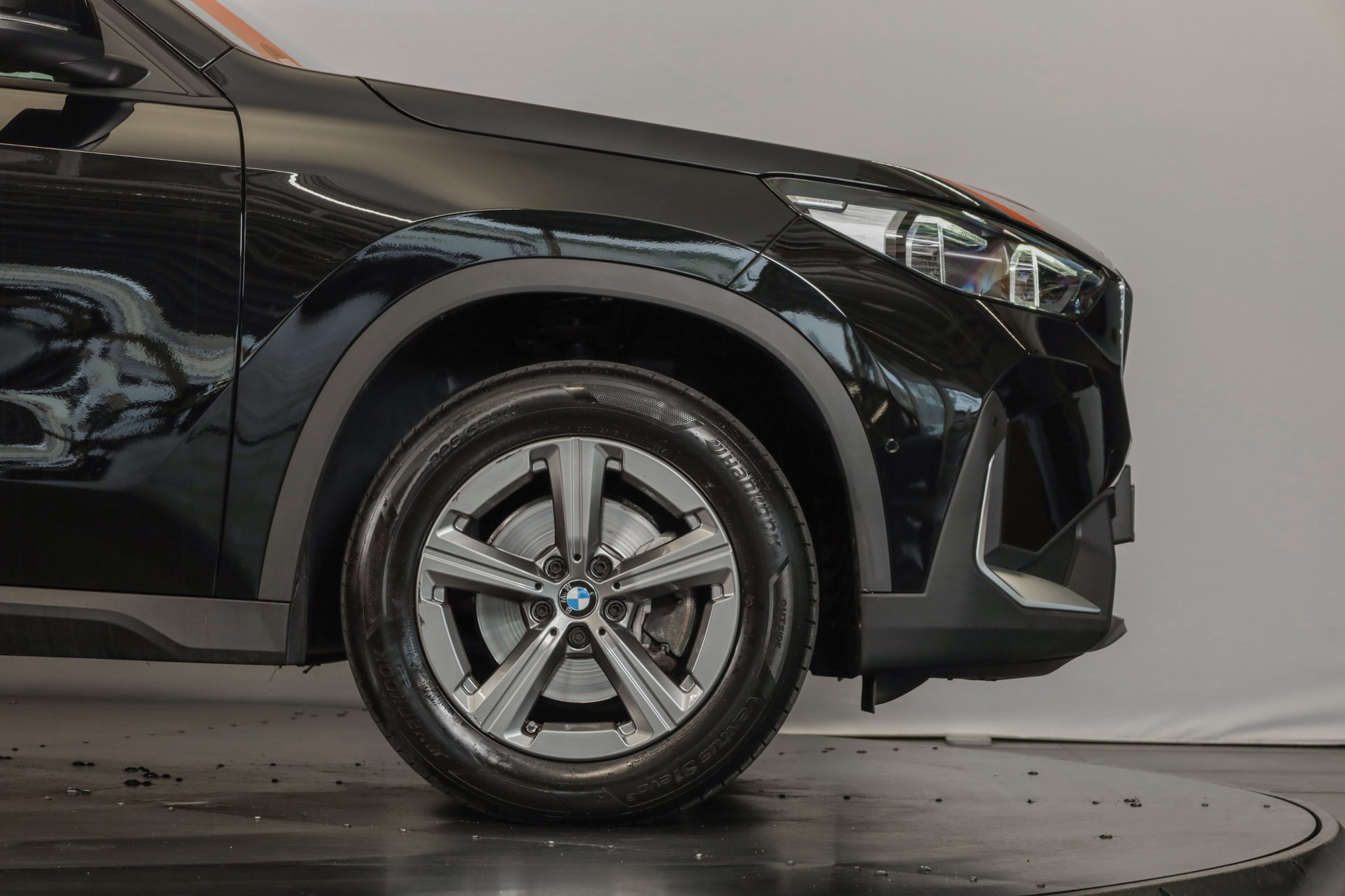 listing desktop thumbnail image 6