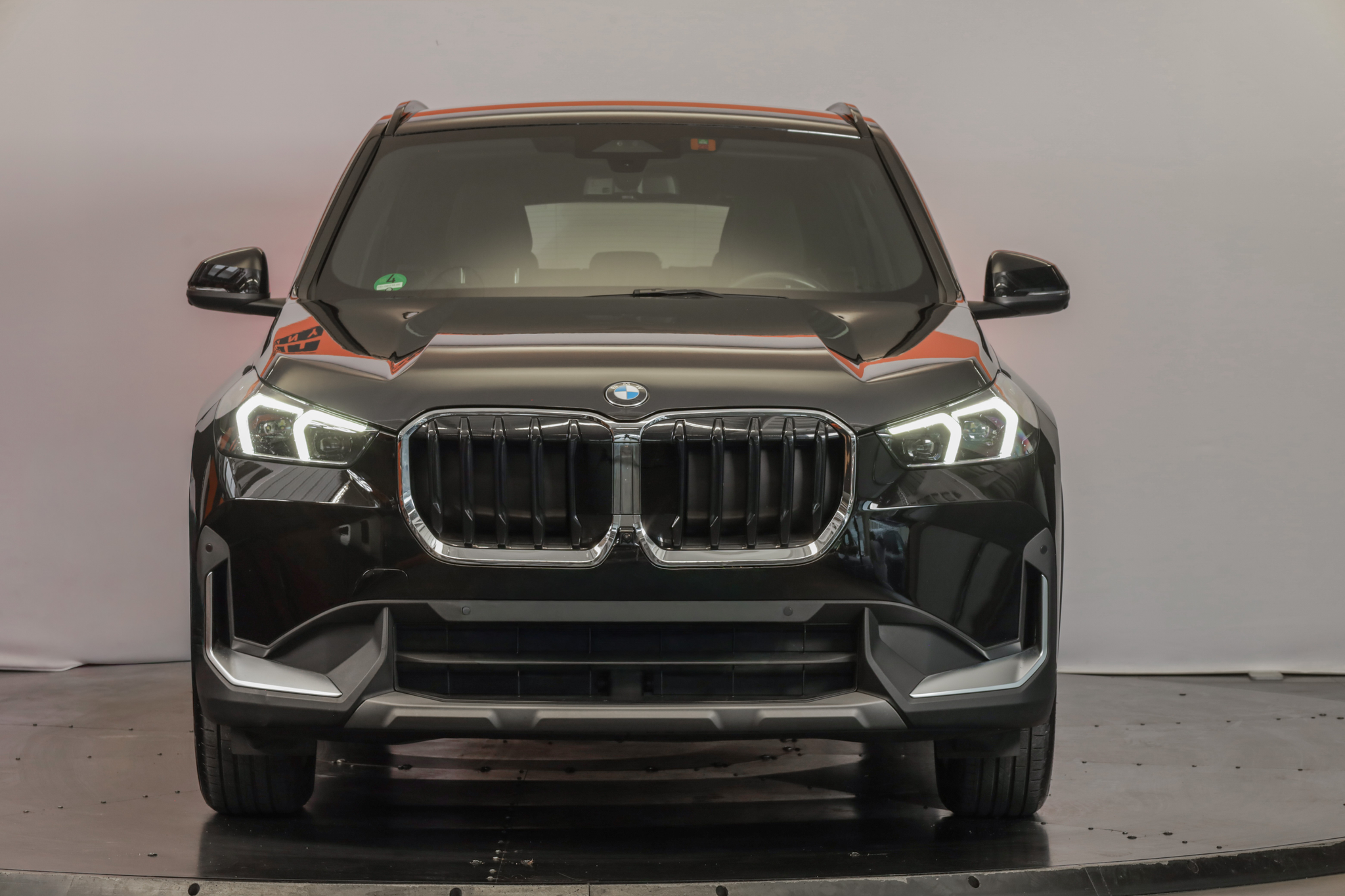 listing desktop thumbnail image 1