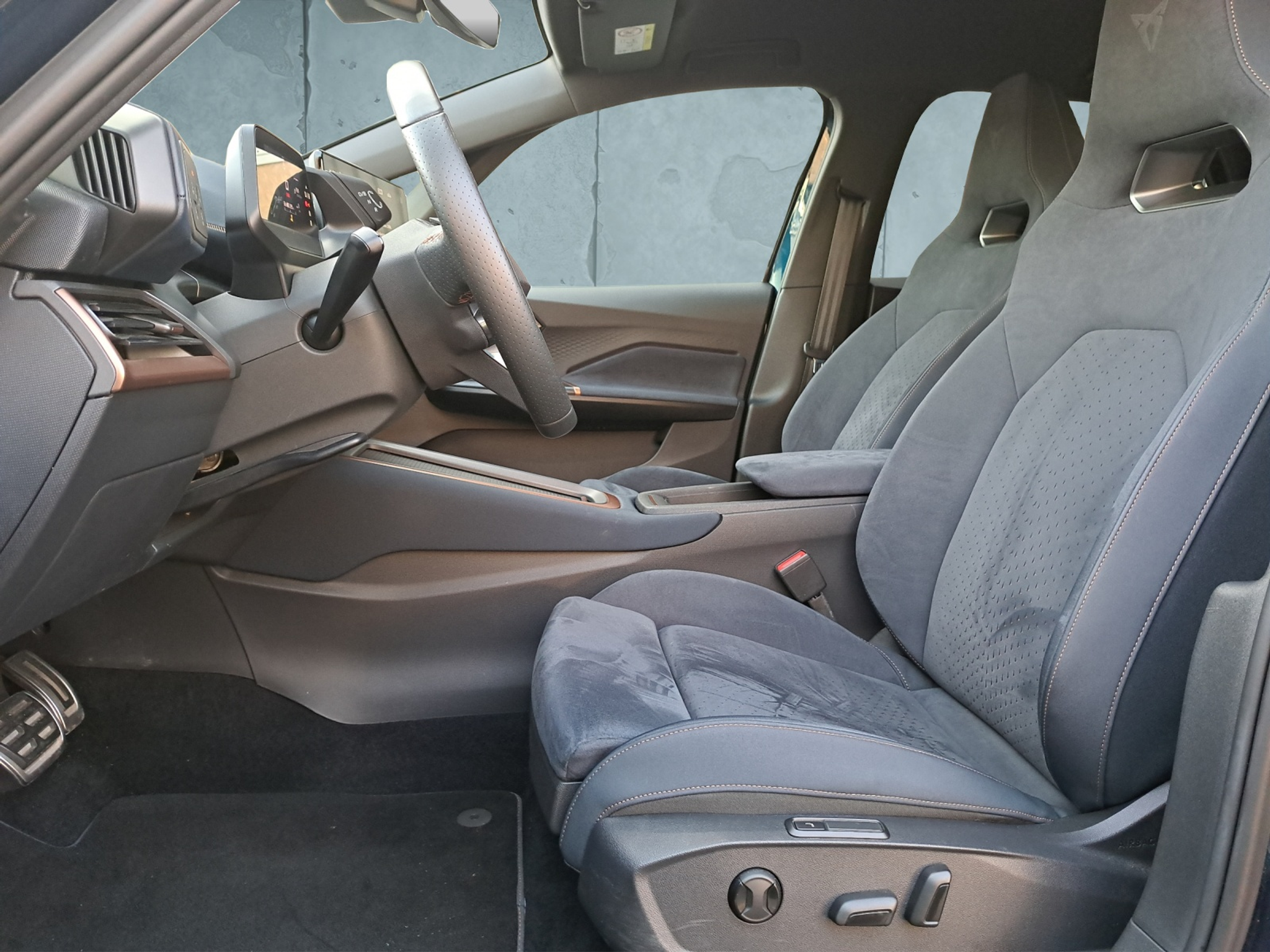 listing desktop thumbnail image 9