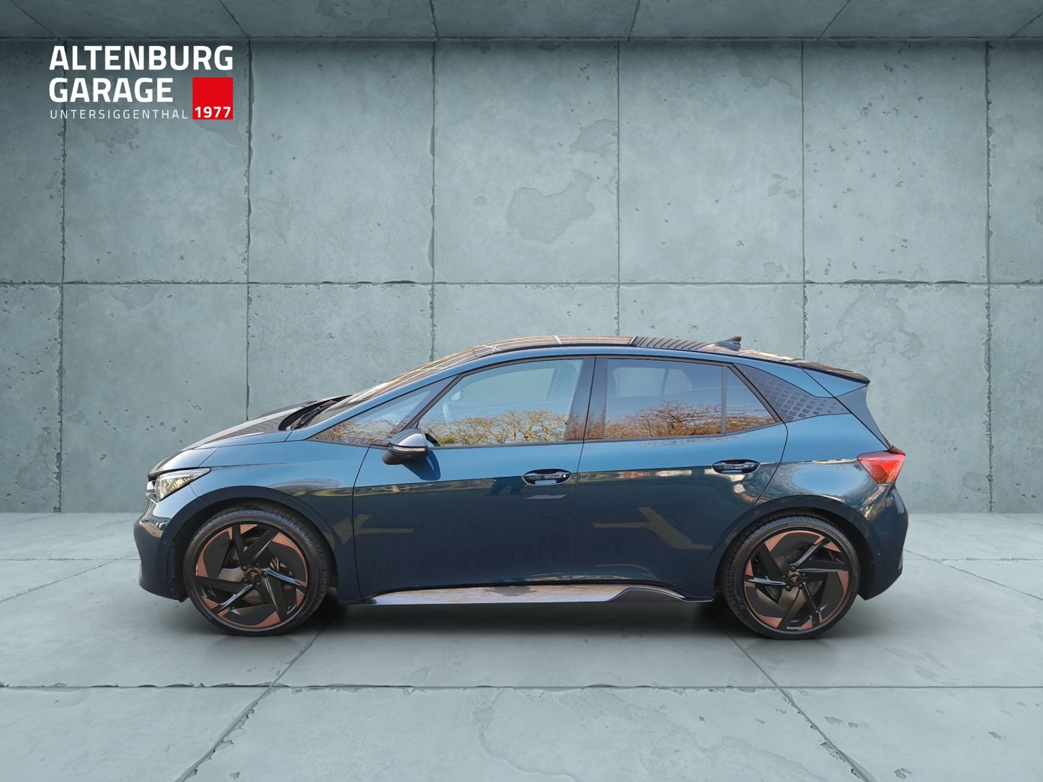 listing desktop thumbnail image 1