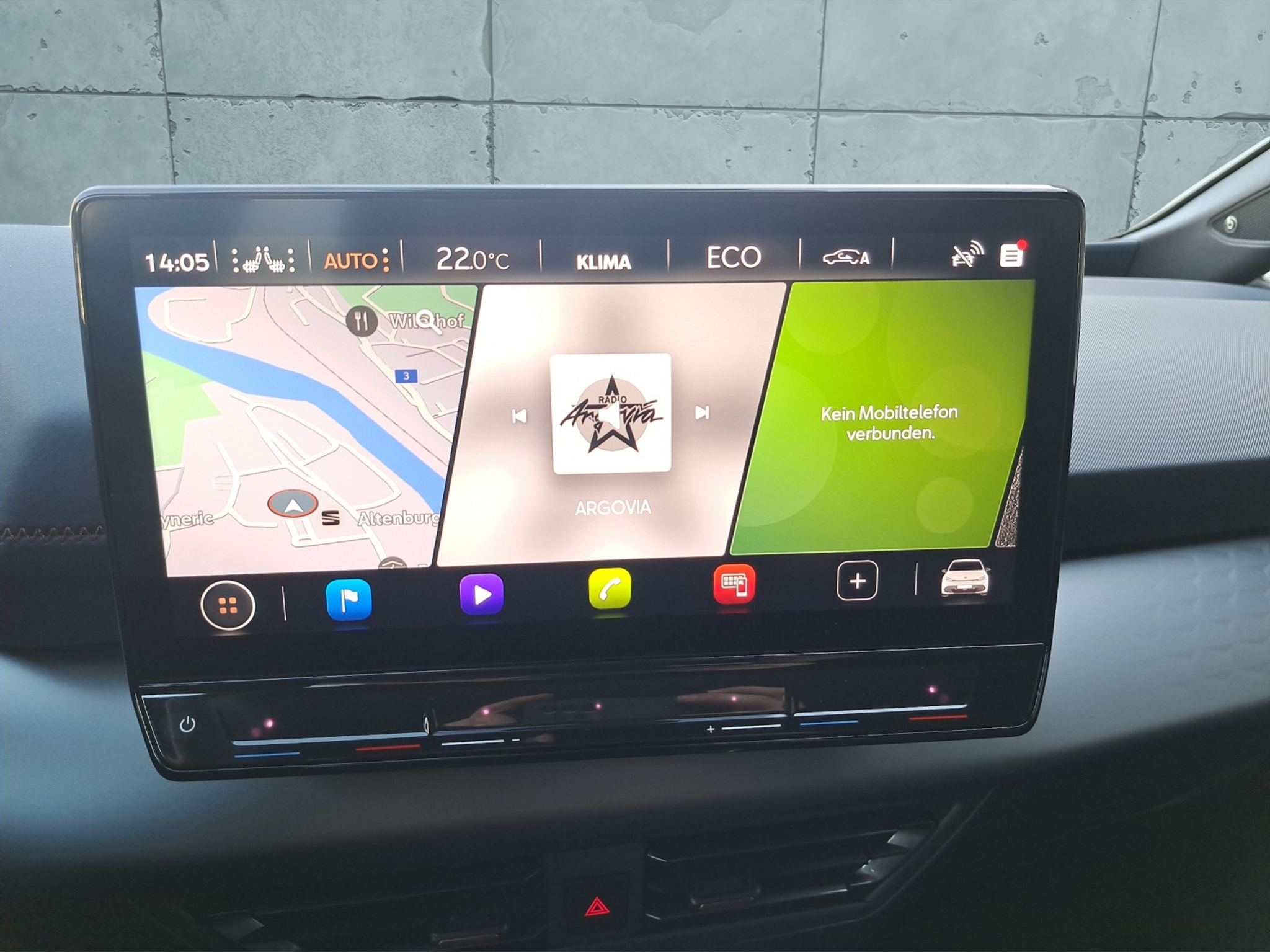 listing desktop thumbnail image 13