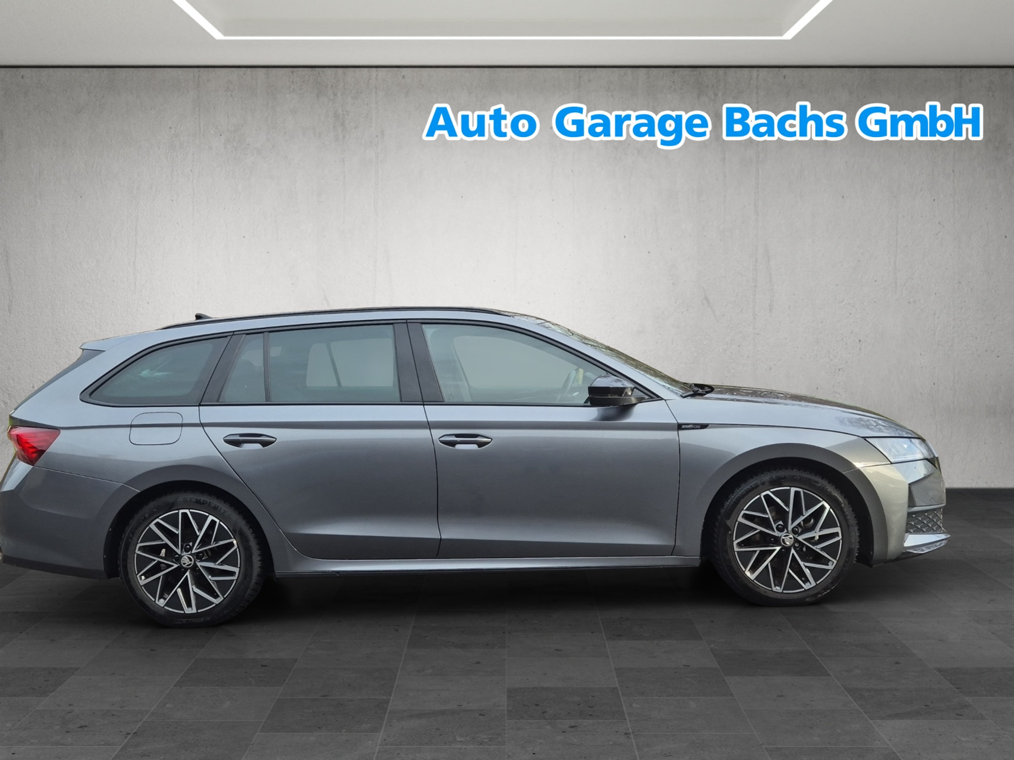 listing desktop thumbnail image 4