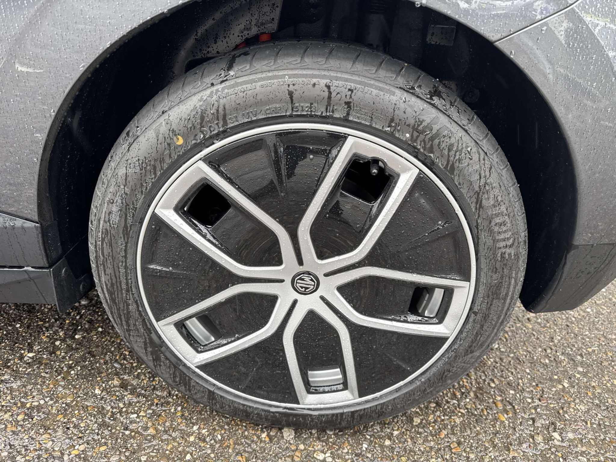 listing desktop thumbnail image 9