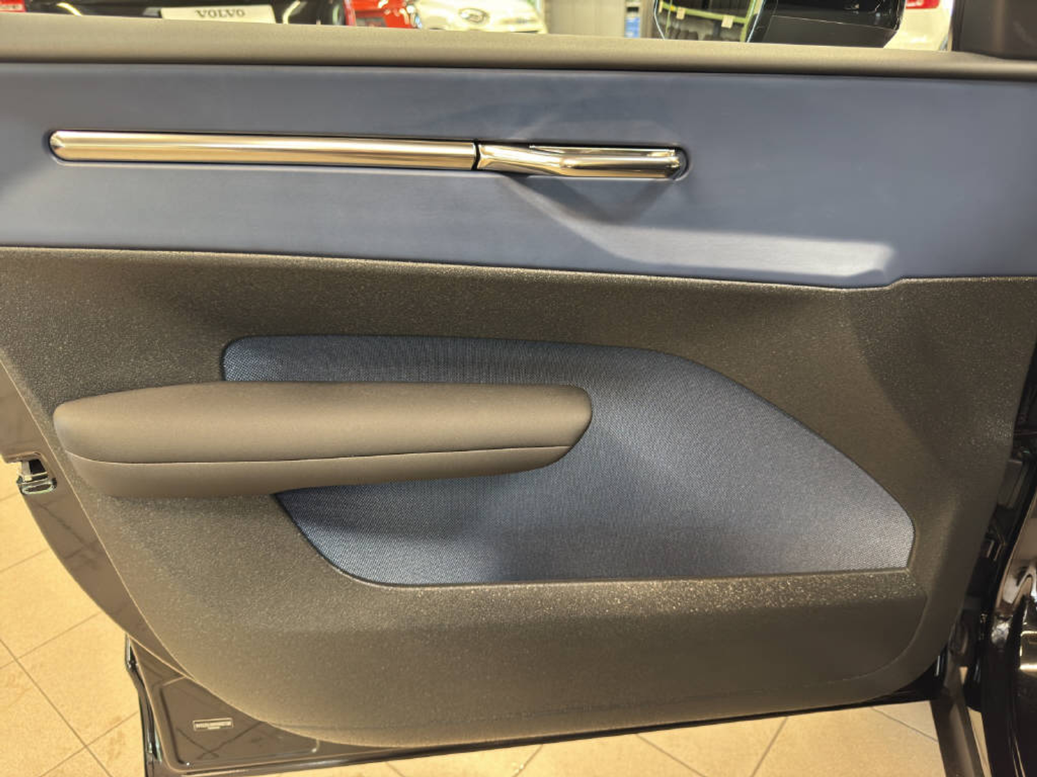 listing desktop thumbnail image 11