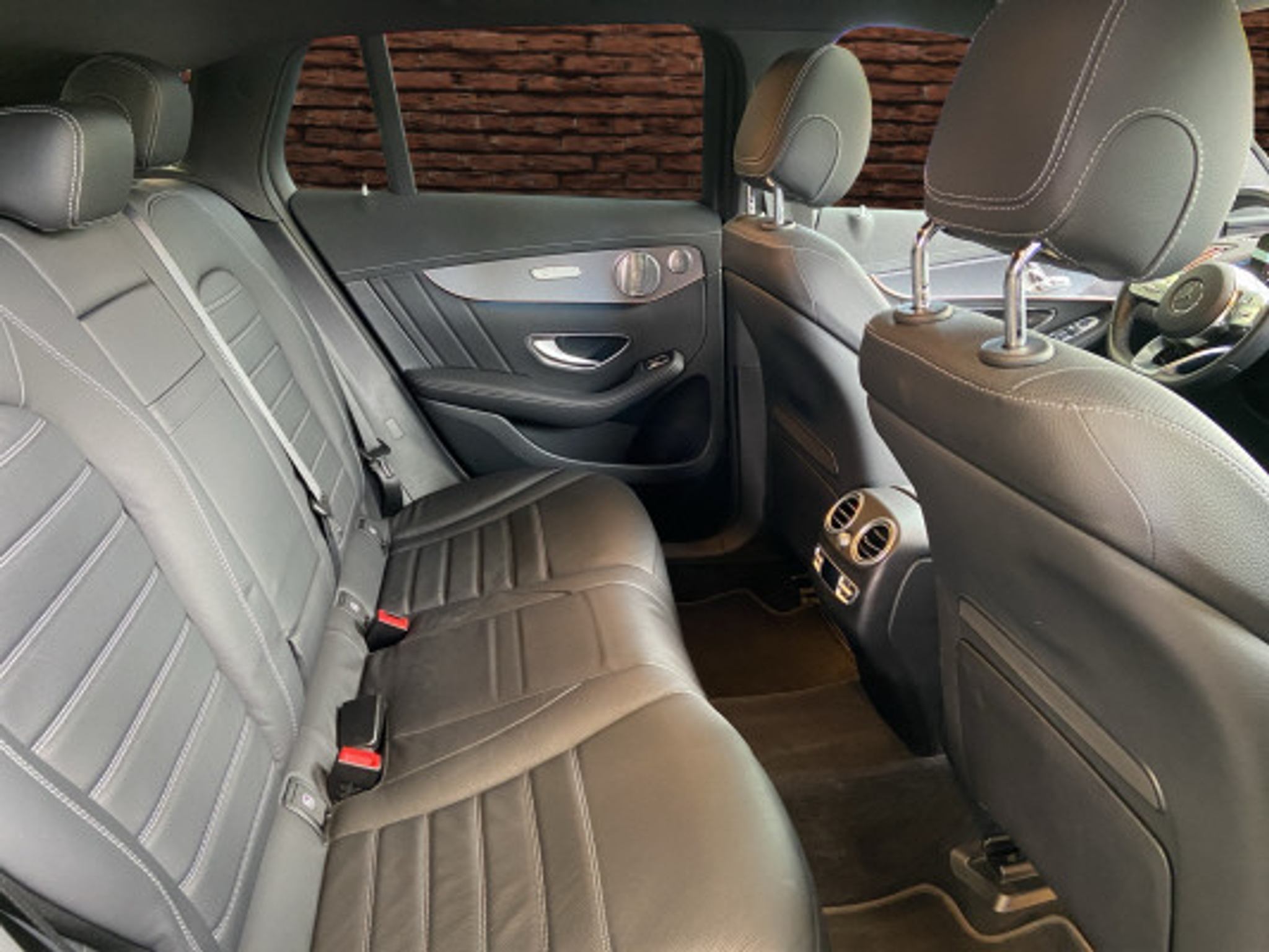 listing desktop thumbnail image 13