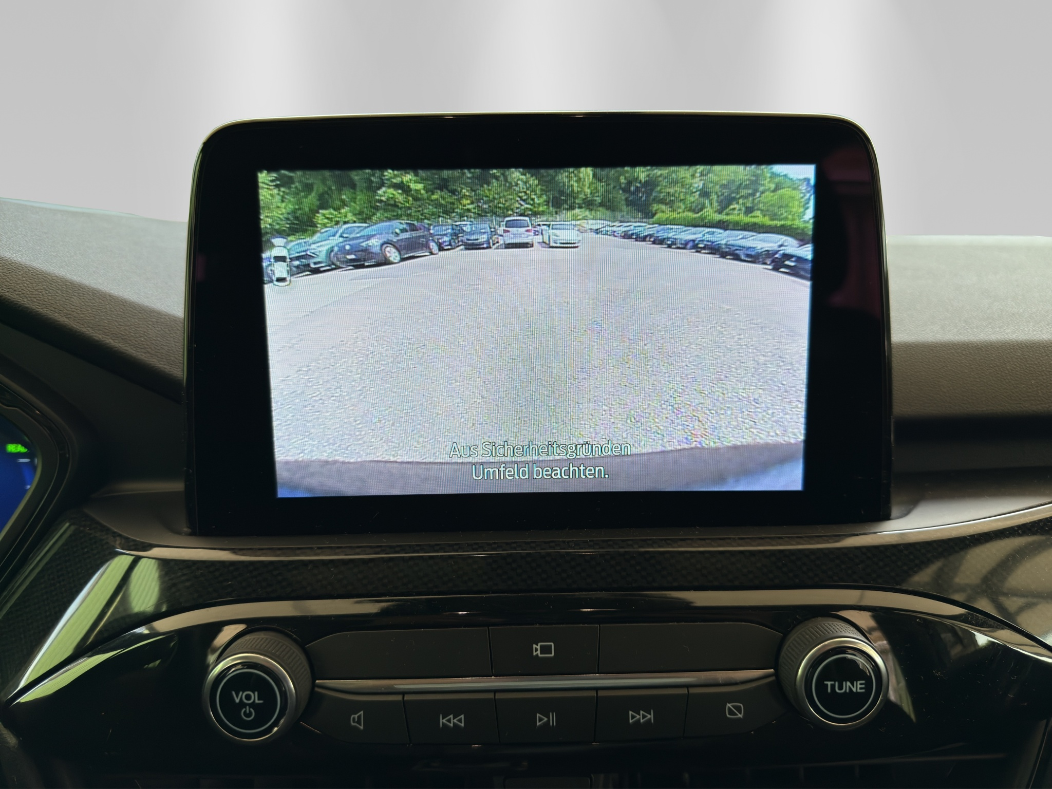 listing desktop thumbnail image 12