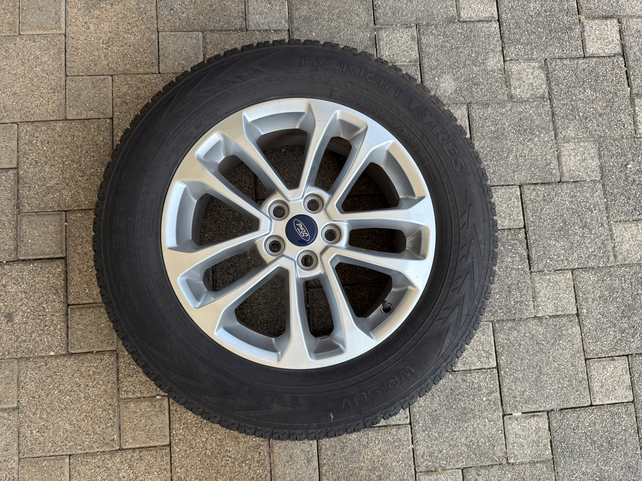 listing desktop thumbnail image 19