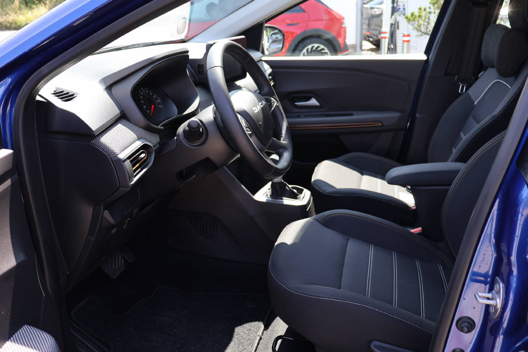 listing desktop thumbnail image 10