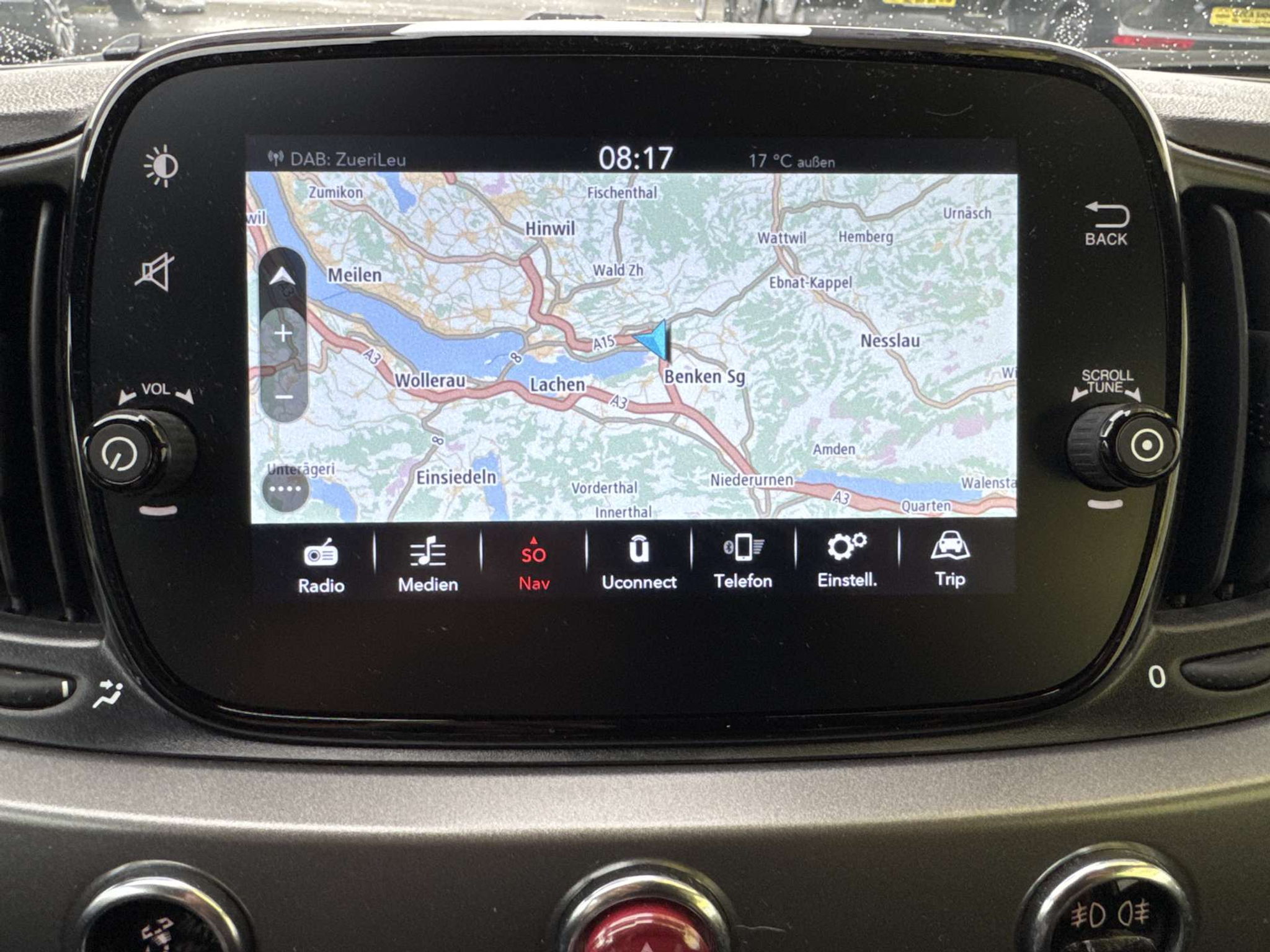 listing desktop thumbnail image 1