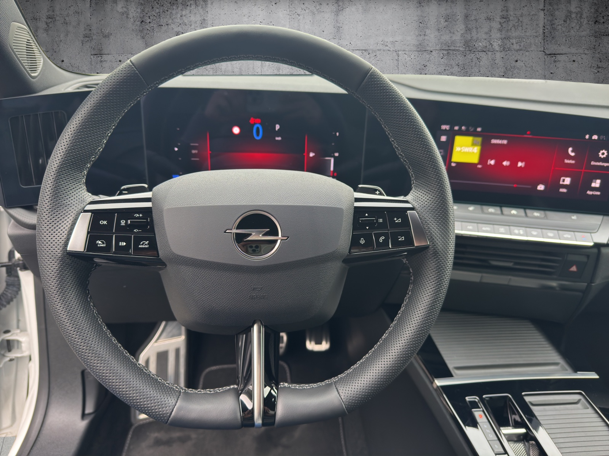 listing desktop thumbnail image 18