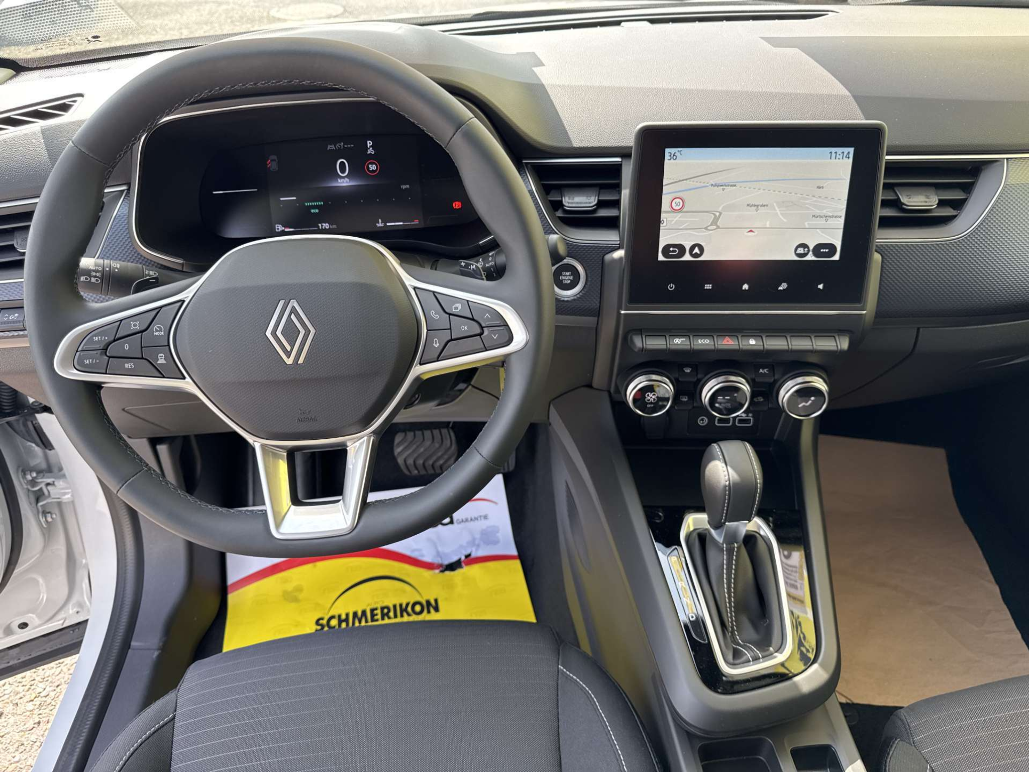 listing desktop thumbnail image 12