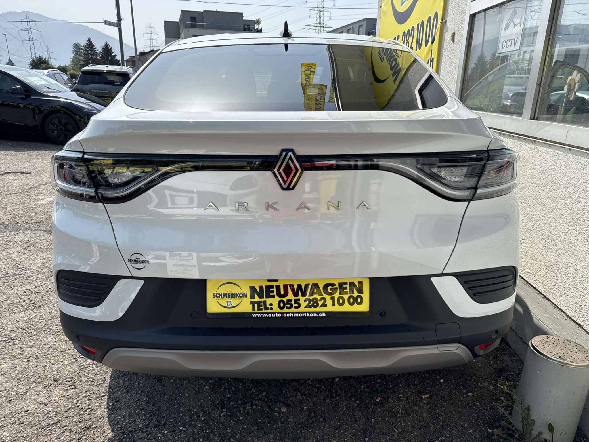 listing desktop thumbnail image 3