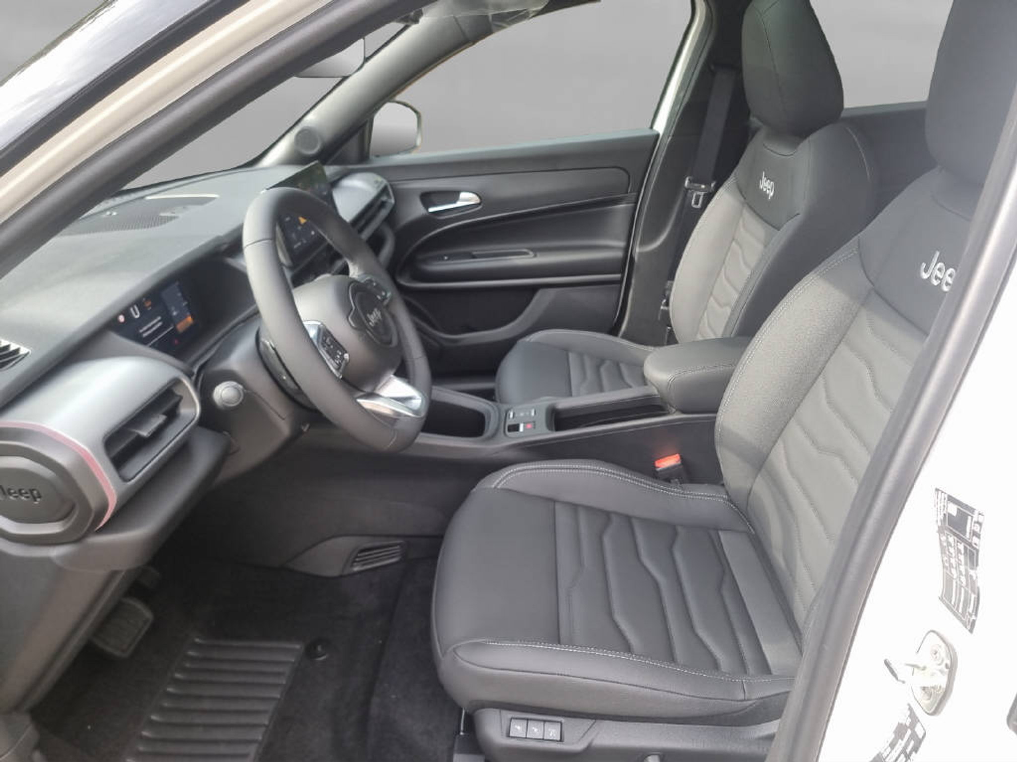 listing desktop thumbnail image 3