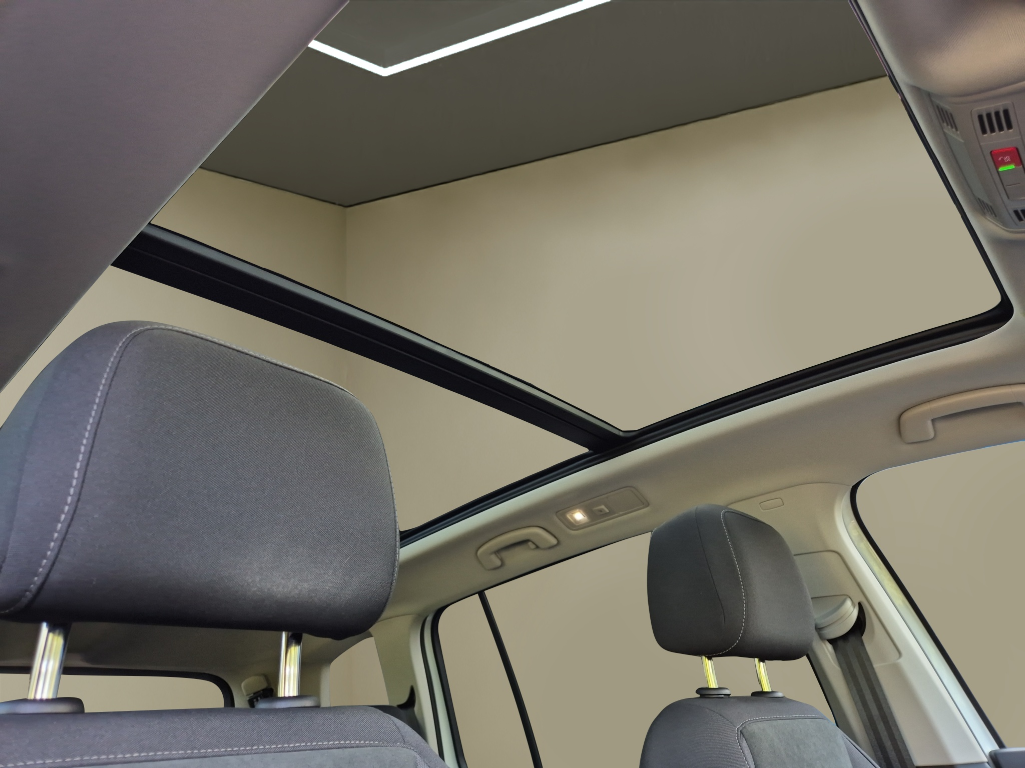 listing desktop thumbnail image 21