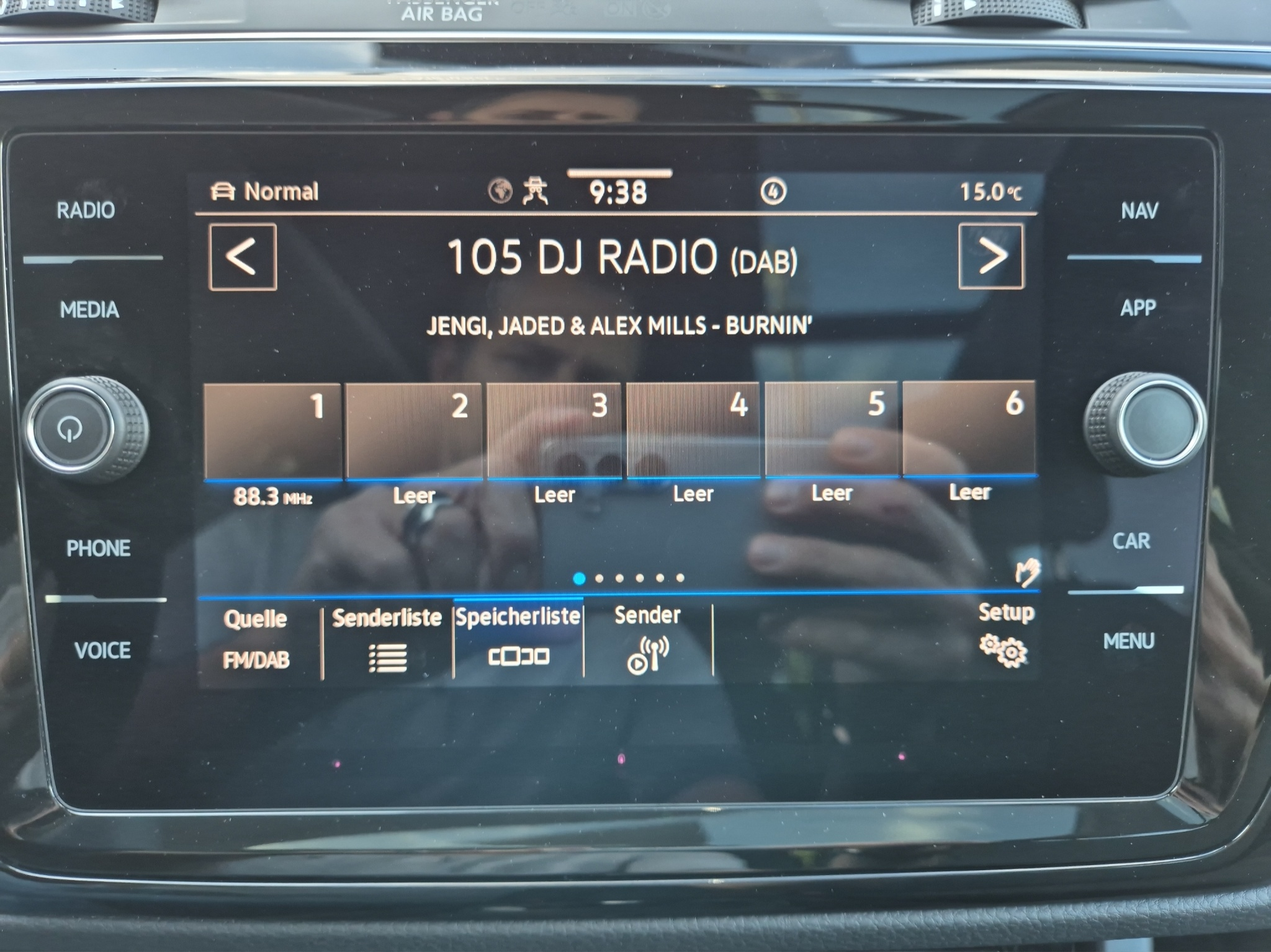 listing desktop thumbnail image 18