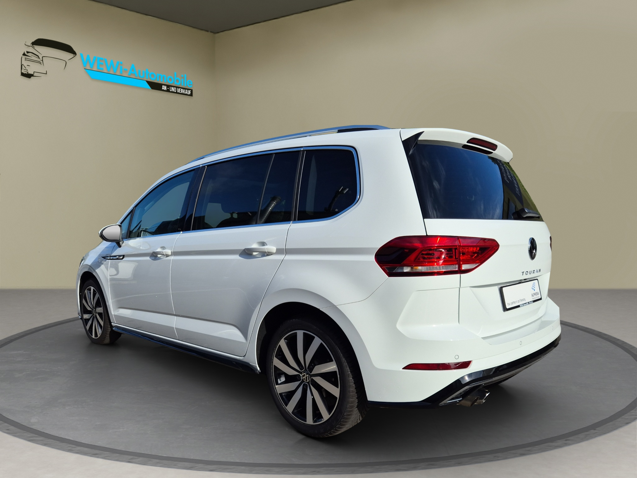 listing desktop thumbnail image 5