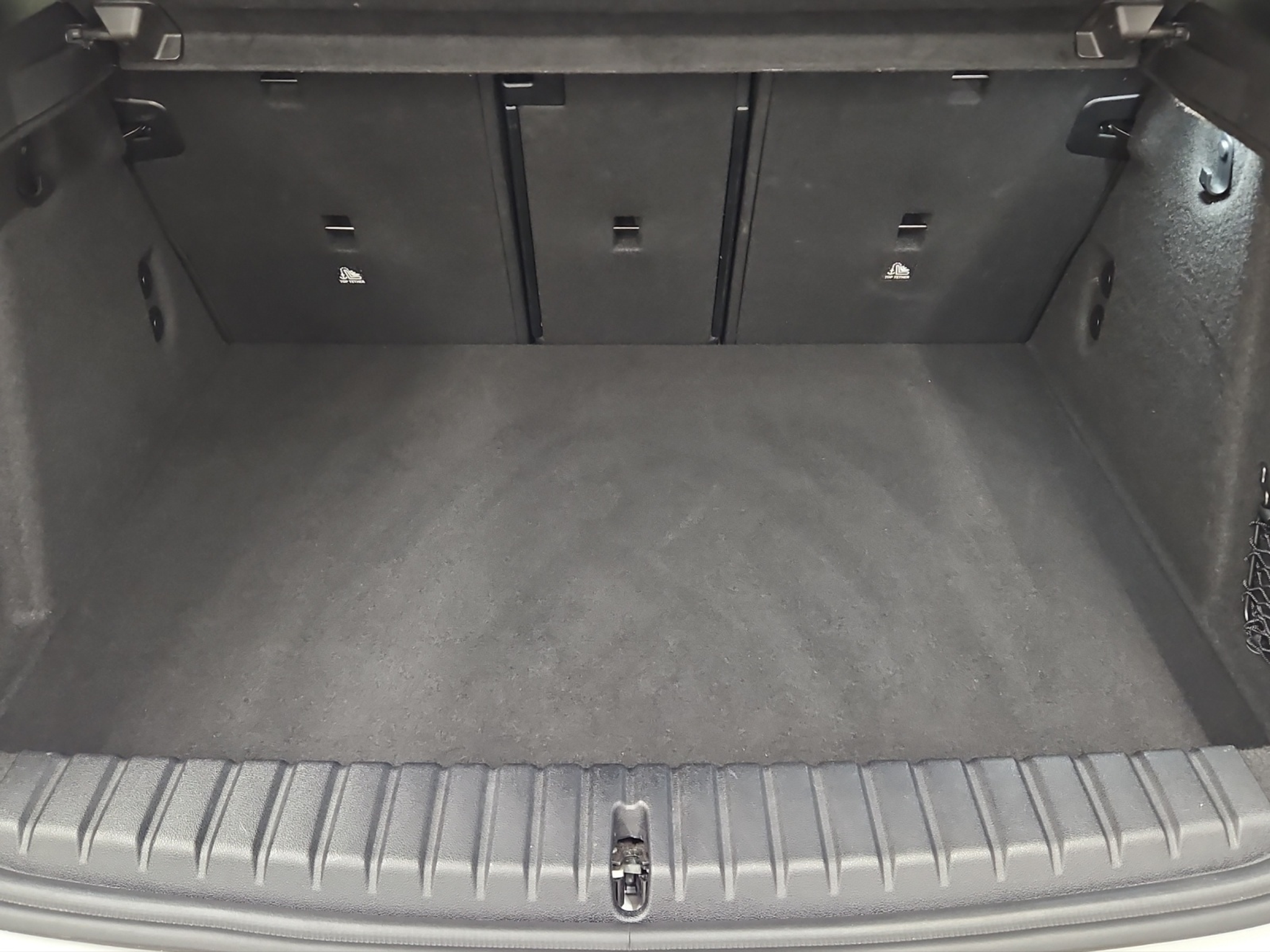 listing desktop thumbnail image 14