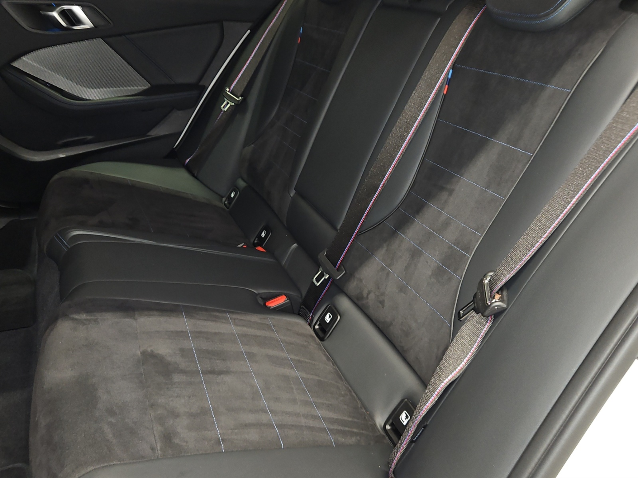 listing desktop thumbnail image 10