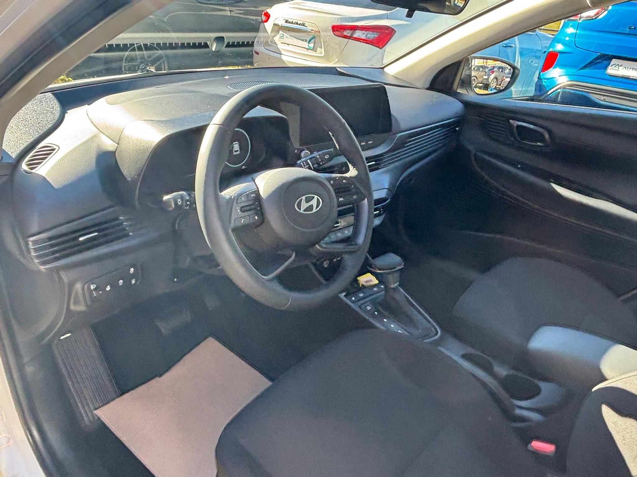 listing desktop thumbnail image 4