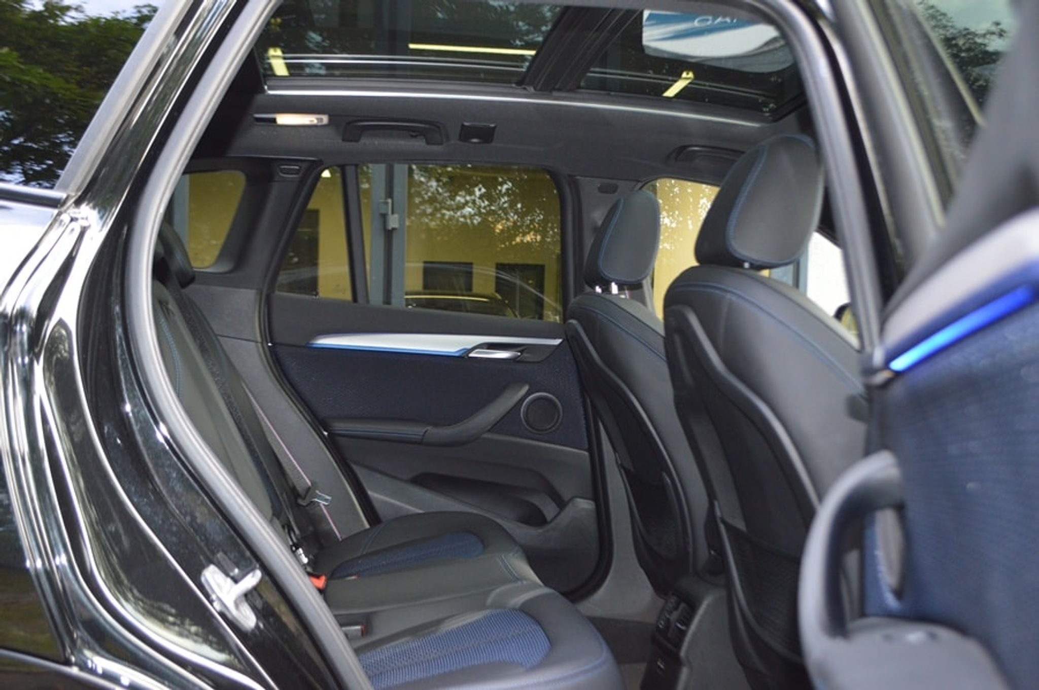 listing desktop thumbnail image 8