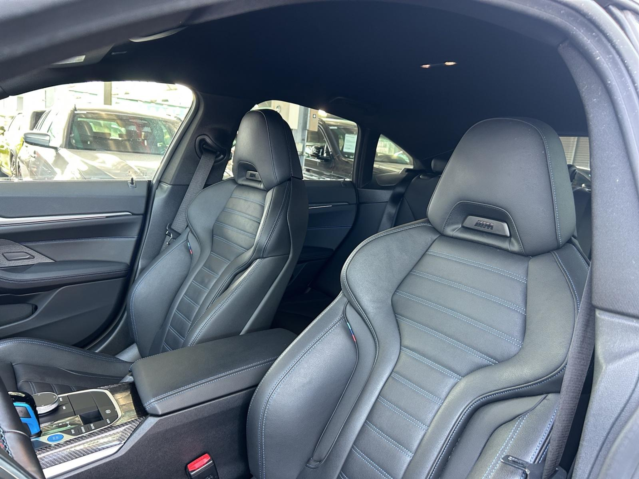 listing desktop thumbnail image 12