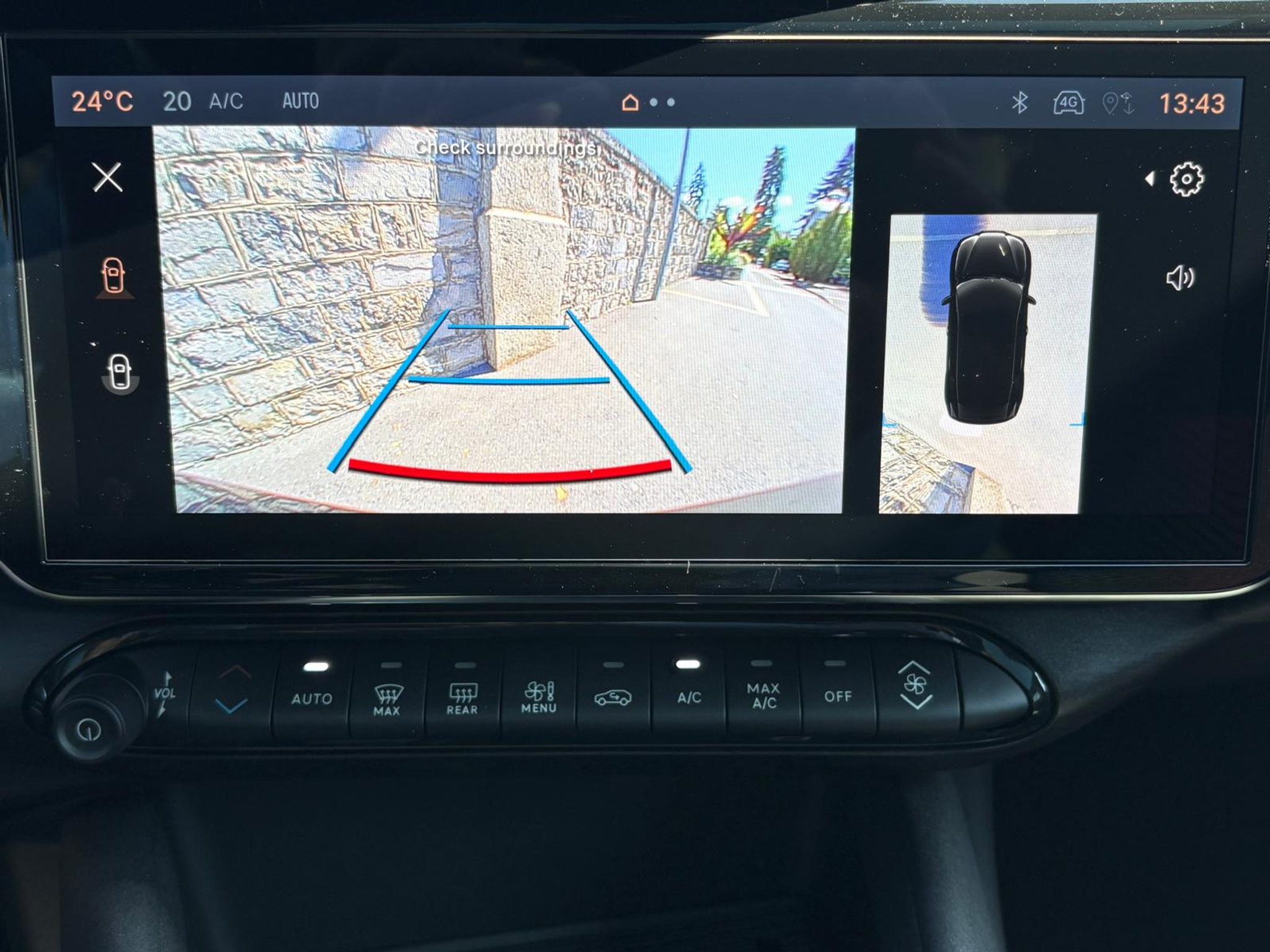 listing desktop thumbnail image 11