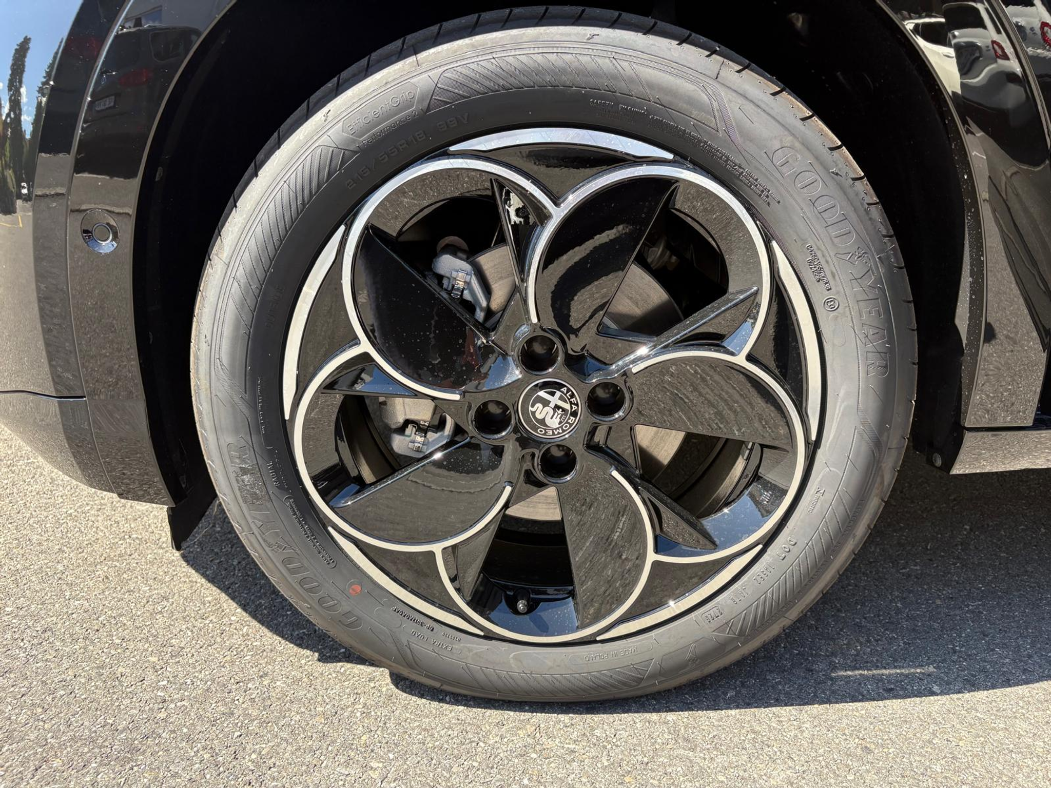 listing desktop thumbnail image 14