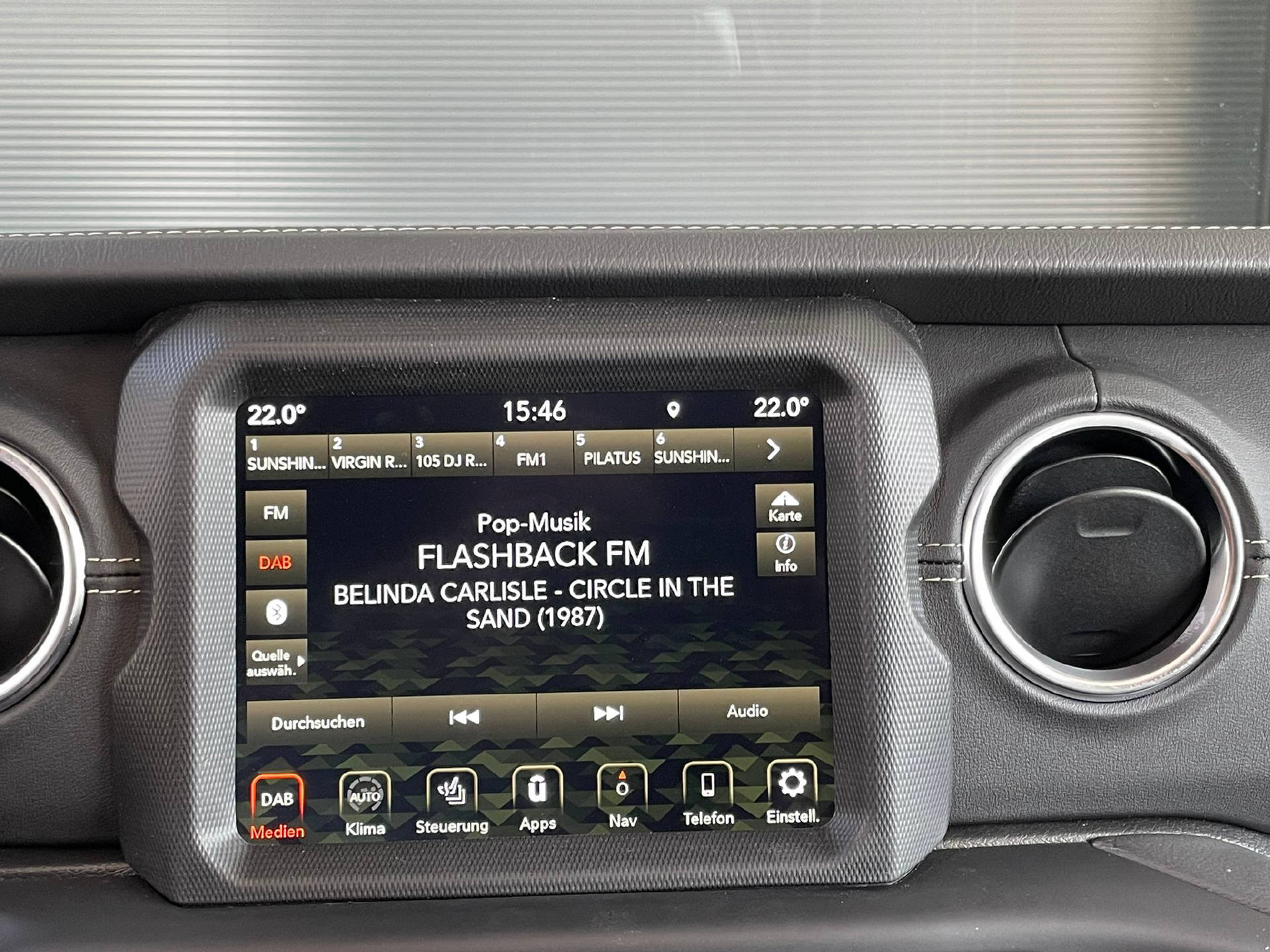 listing desktop thumbnail image 11