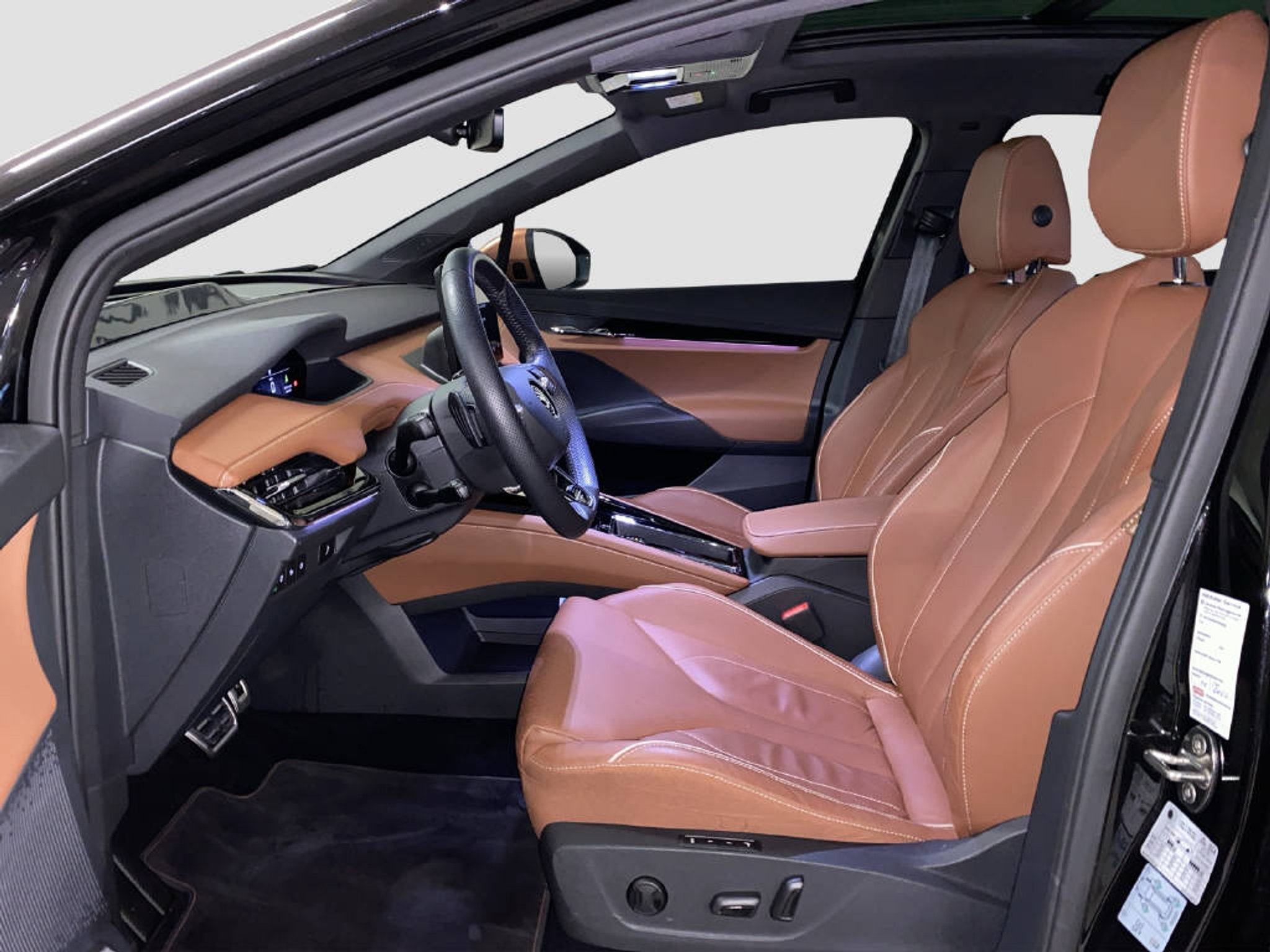 listing desktop thumbnail image 5