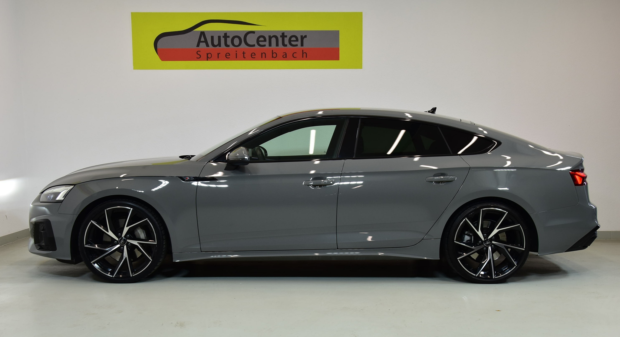 listing desktop thumbnail image 11