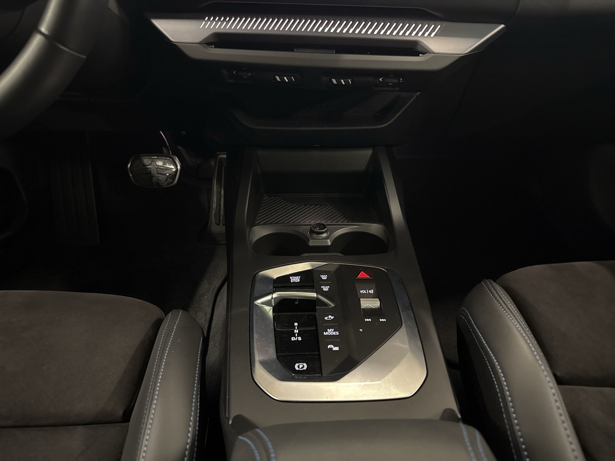 listing desktop thumbnail image 12