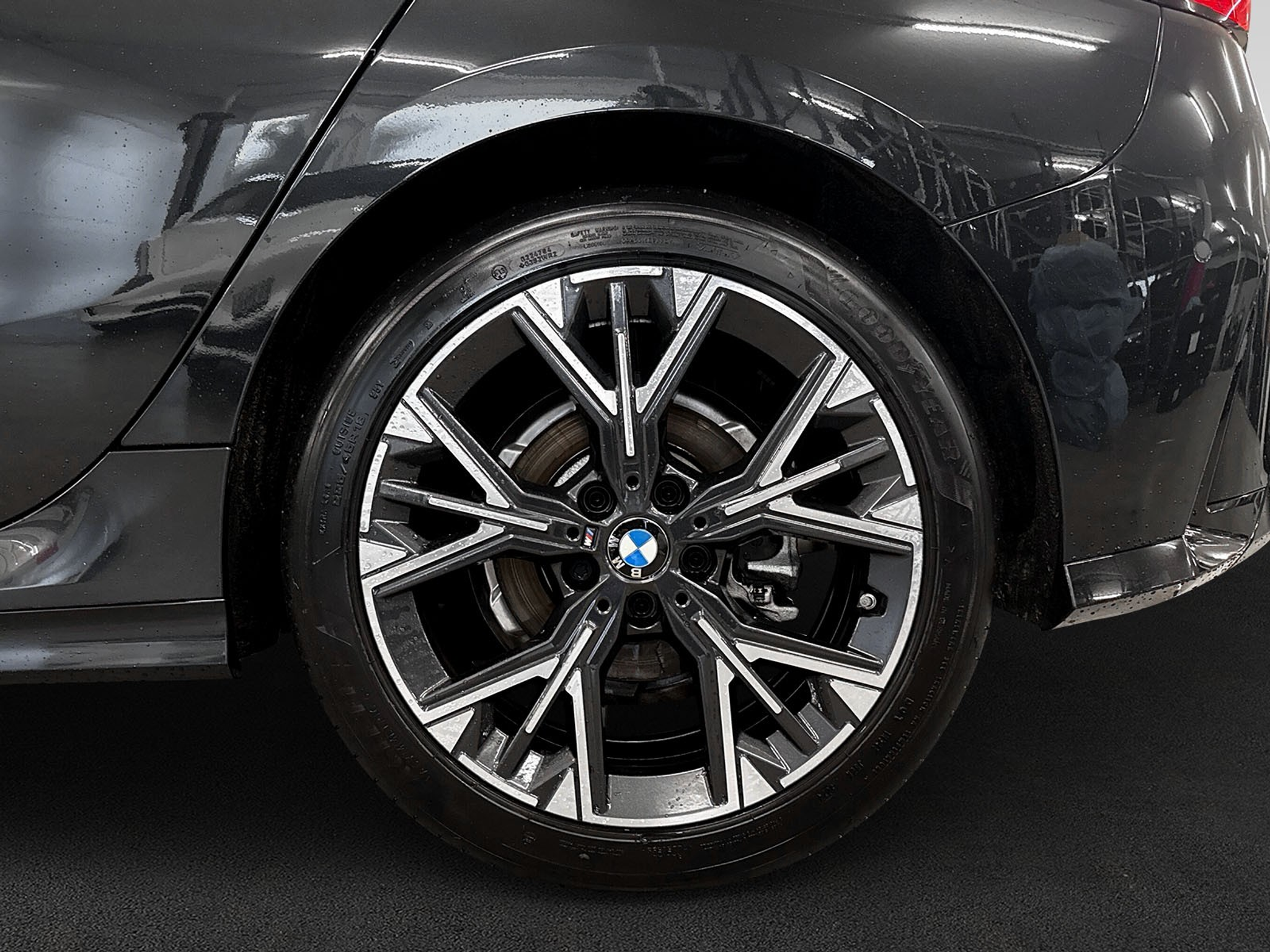 listing desktop thumbnail image 8