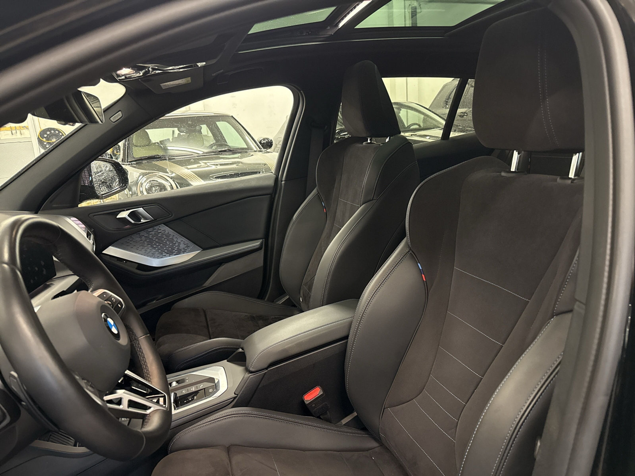 listing desktop thumbnail image 9