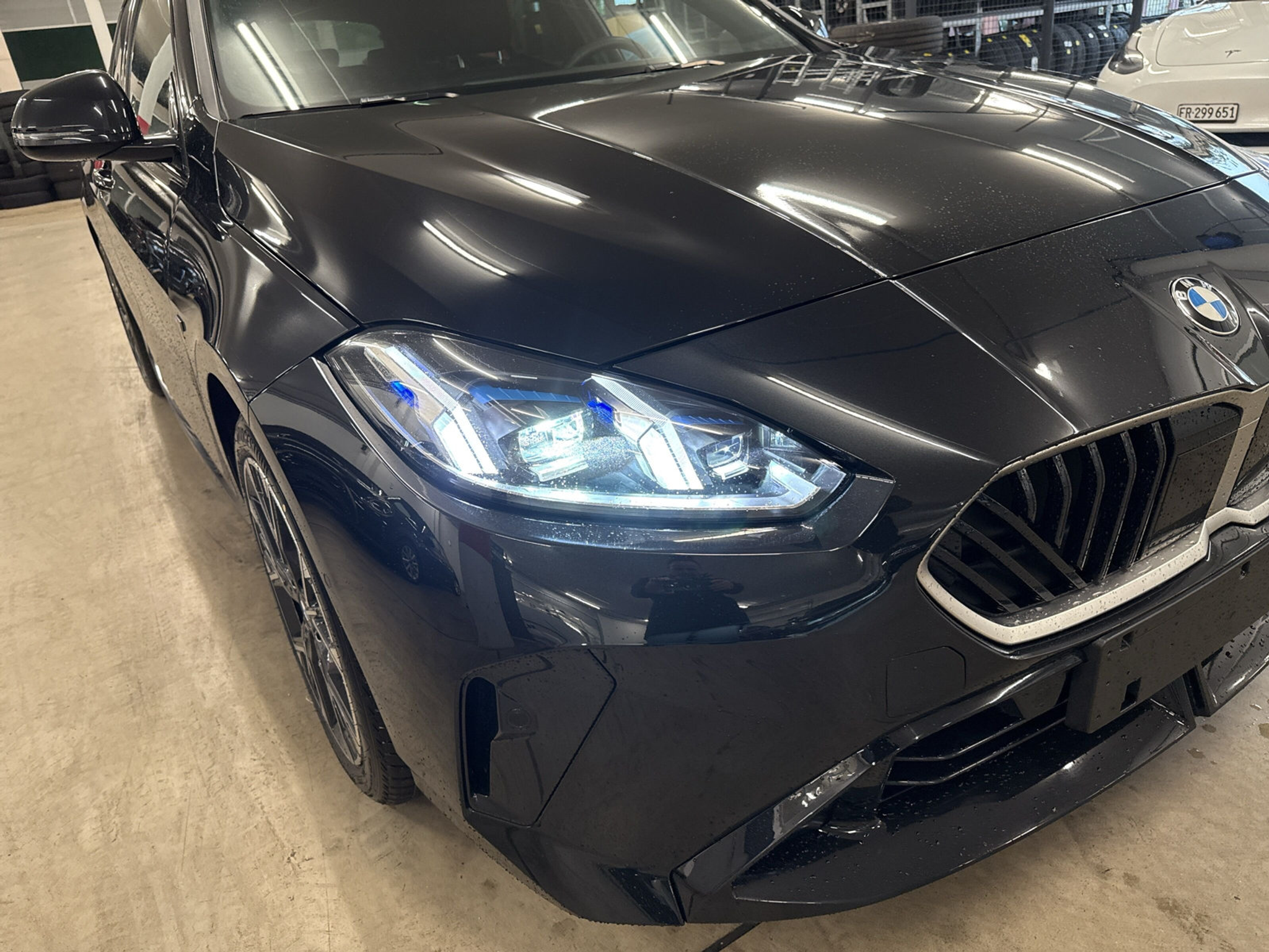 listing desktop thumbnail image 17