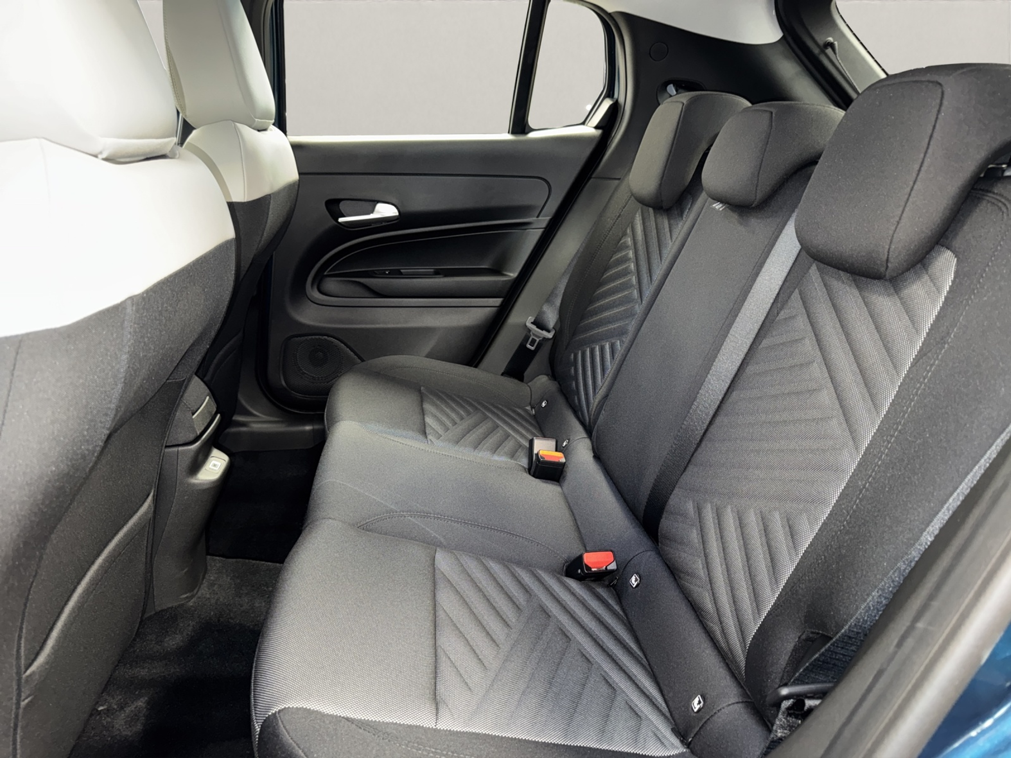 listing desktop thumbnail image 9