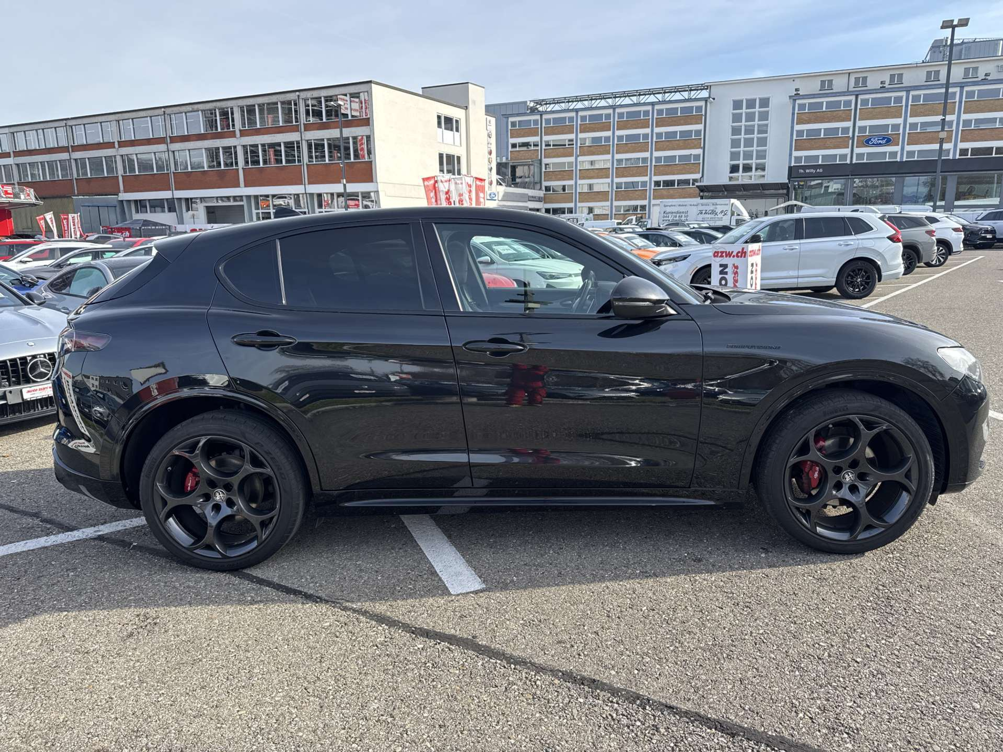 listing desktop thumbnail image 10