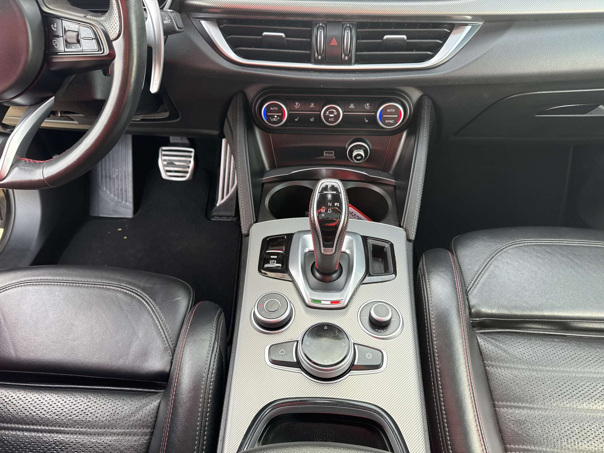 listing desktop thumbnail image 11