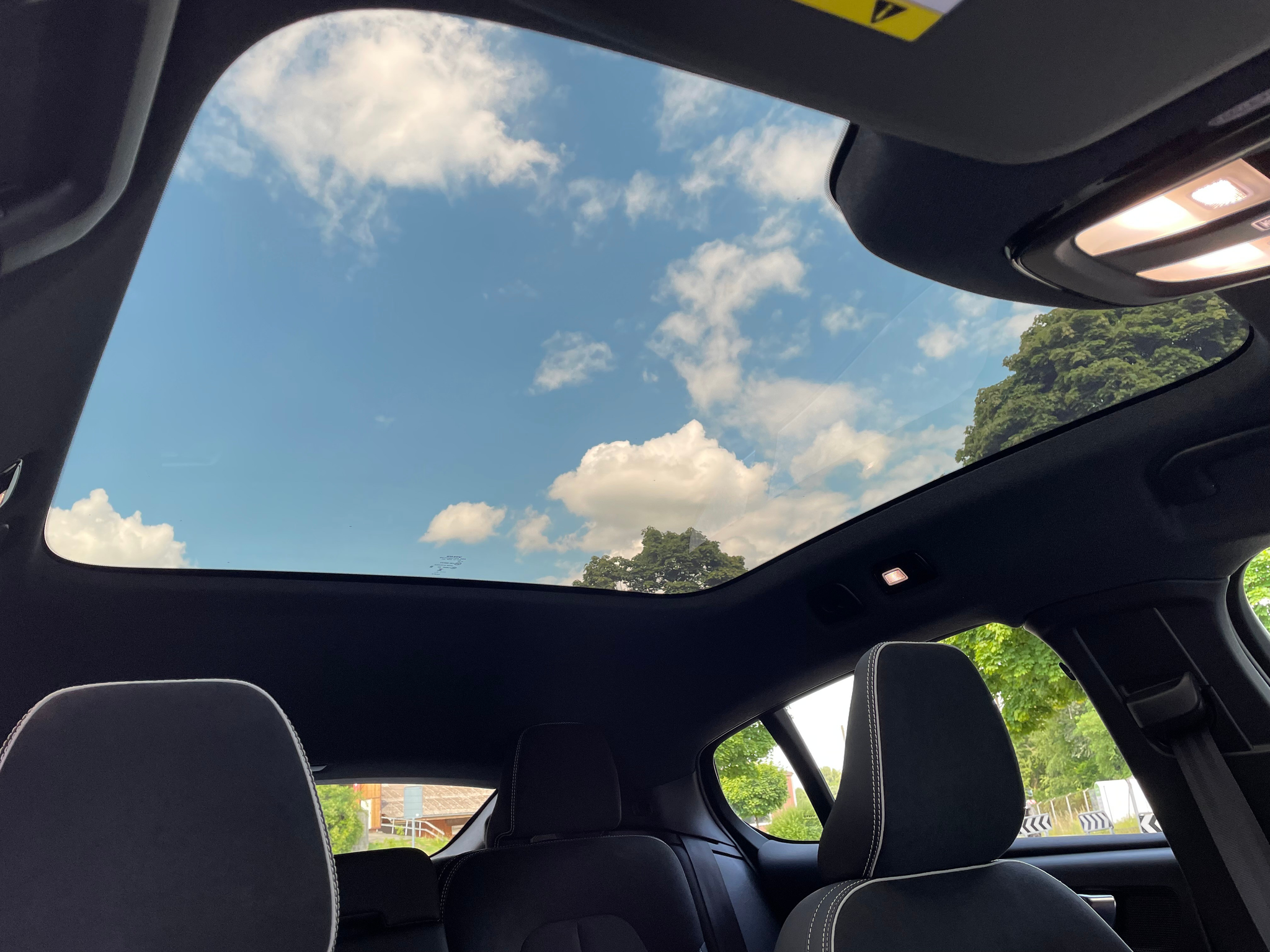 listing desktop thumbnail image 16