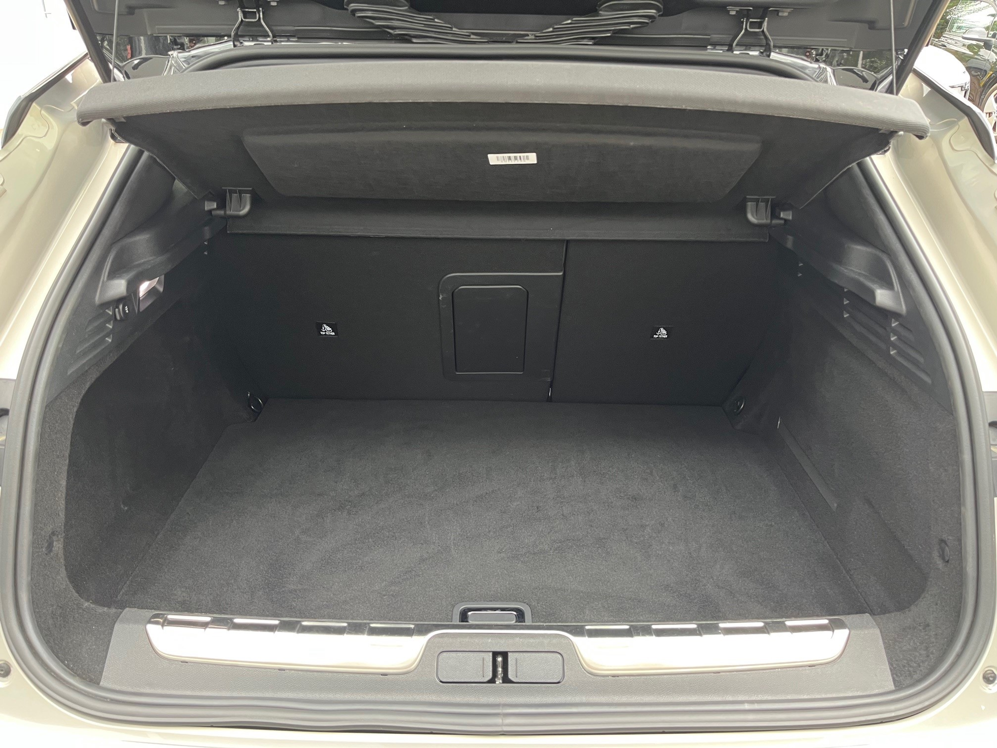 listing desktop thumbnail image 14