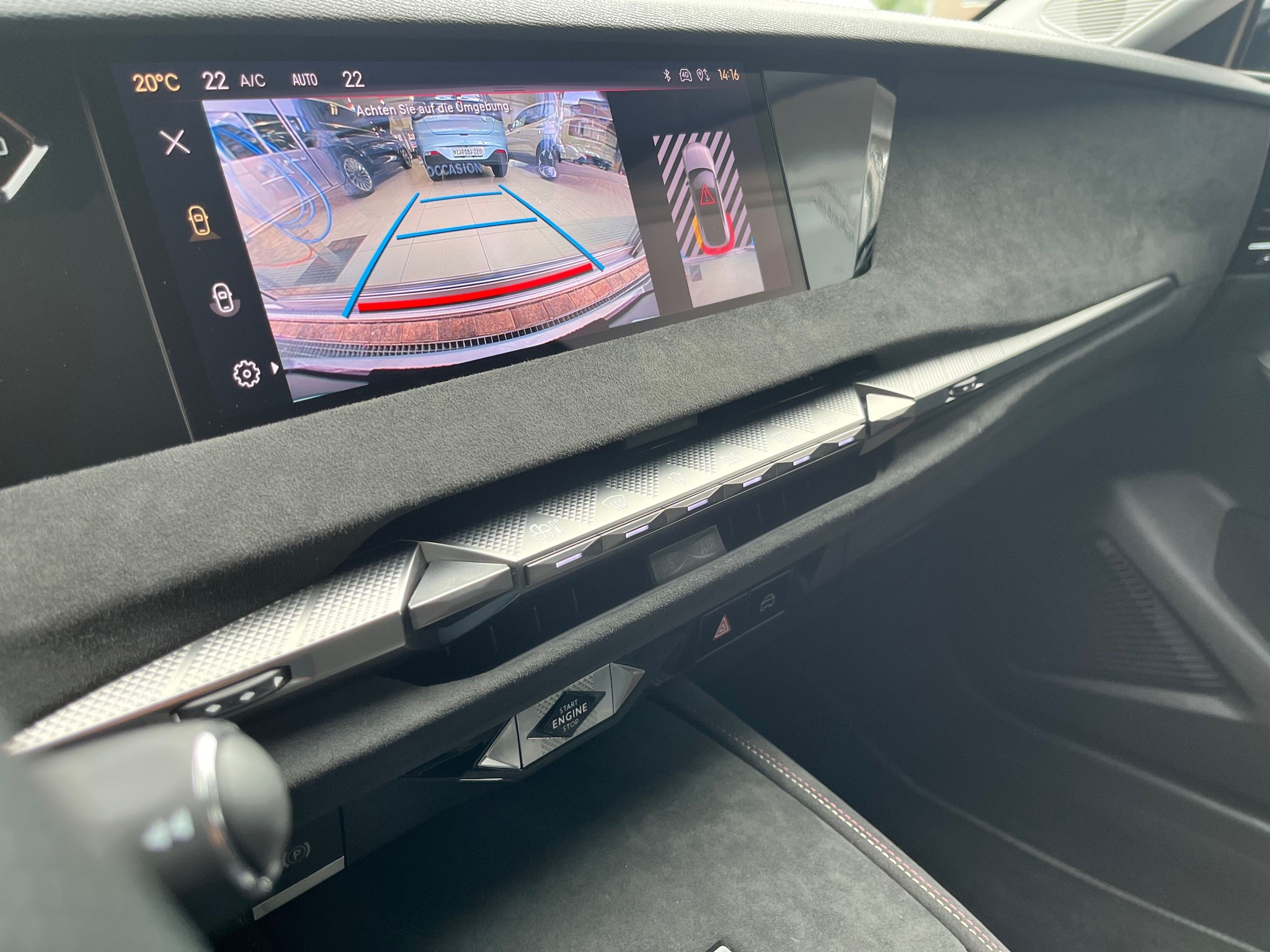 listing desktop thumbnail image 11