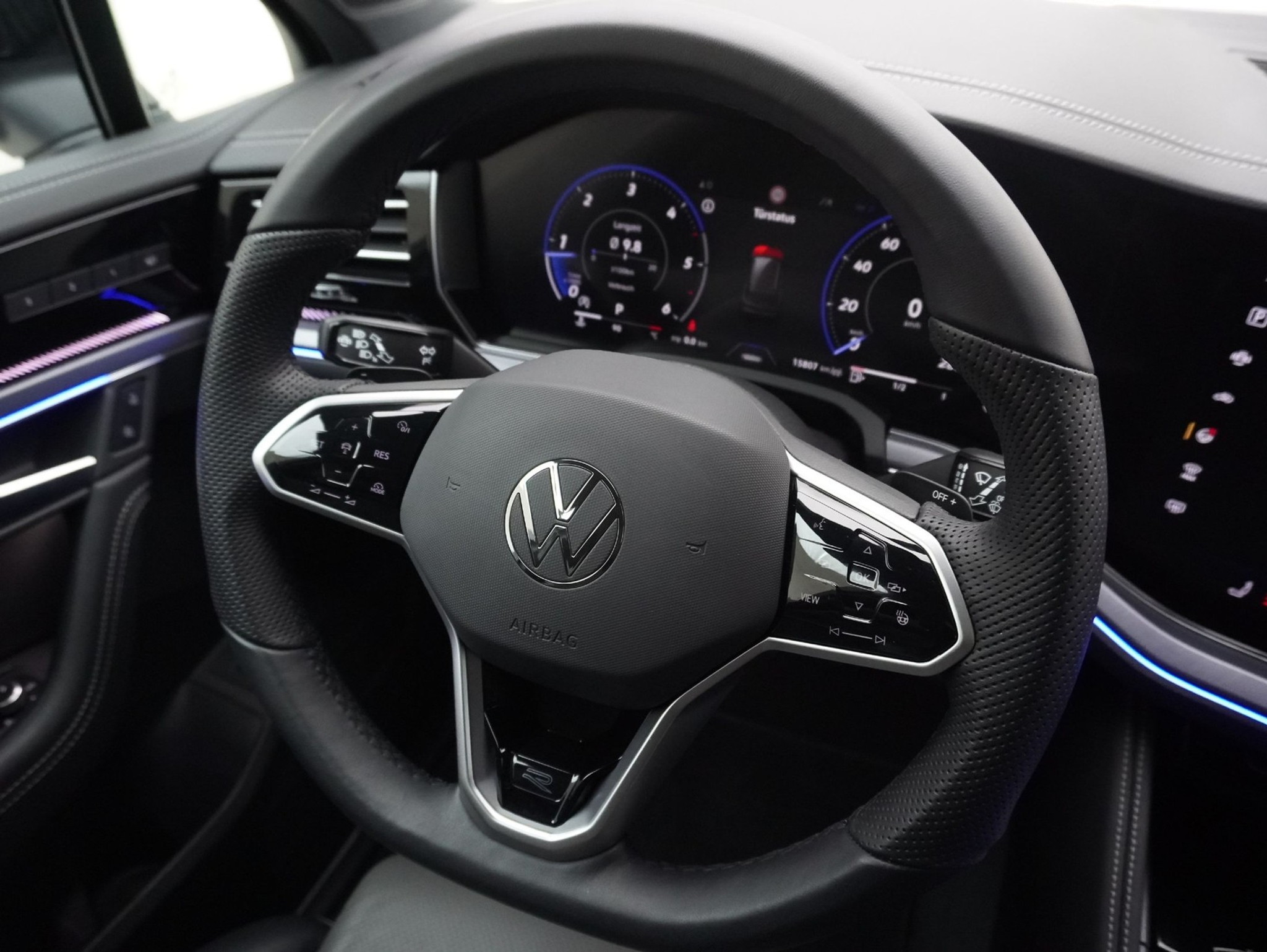 listing desktop thumbnail image 10