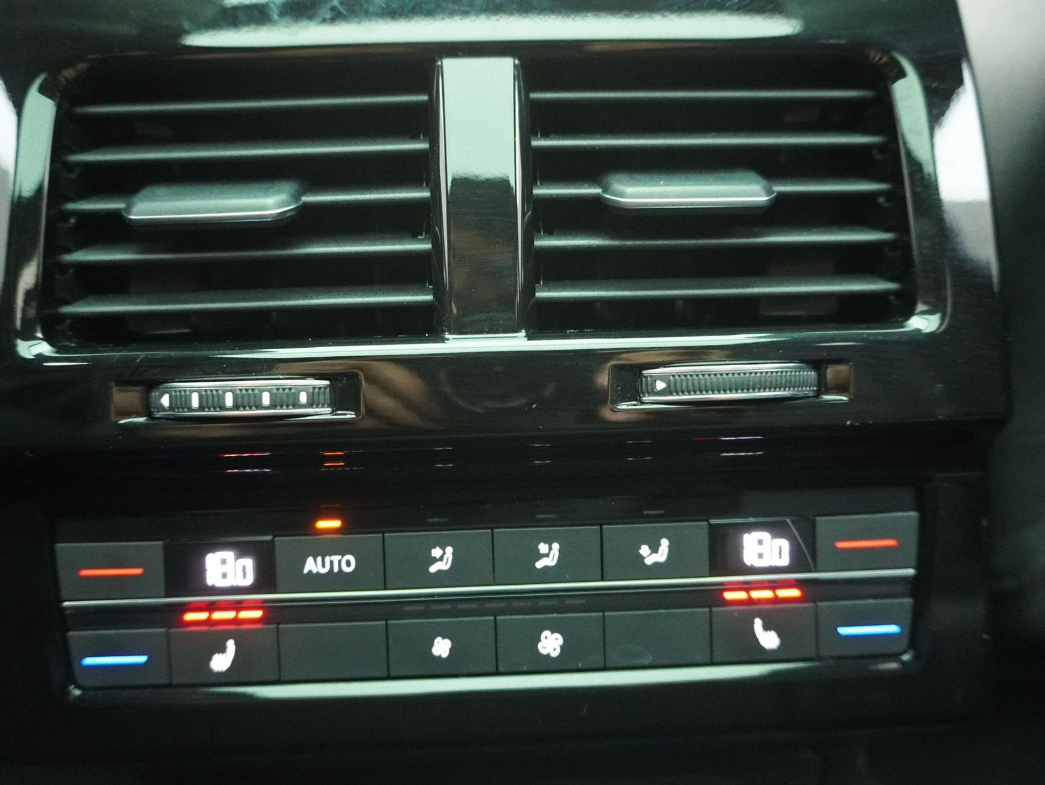 listing desktop thumbnail image 14