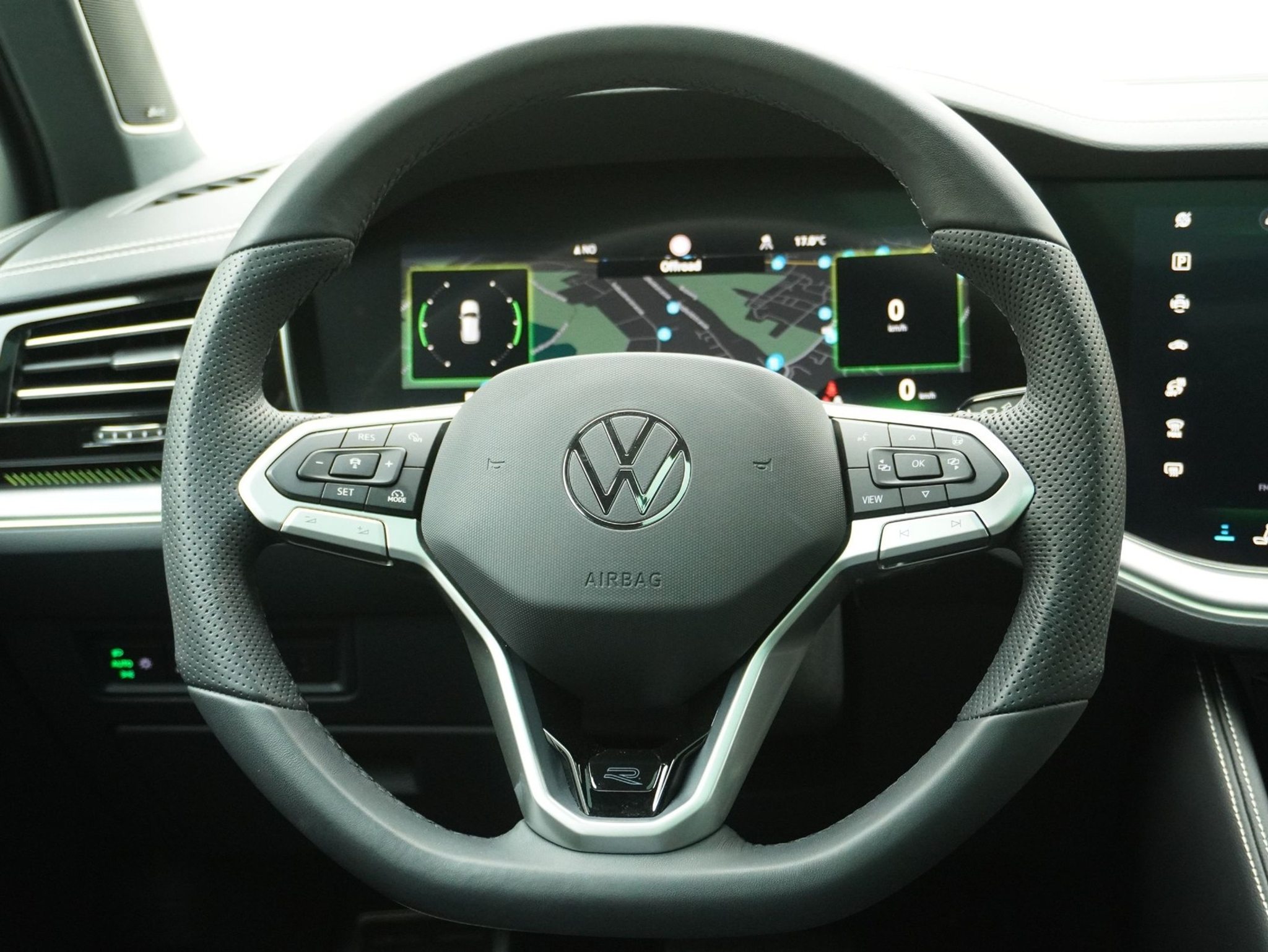 listing desktop thumbnail image 12