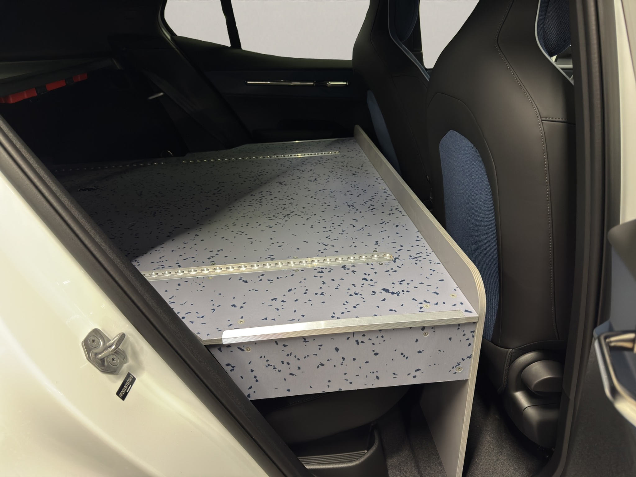 listing desktop thumbnail image 12